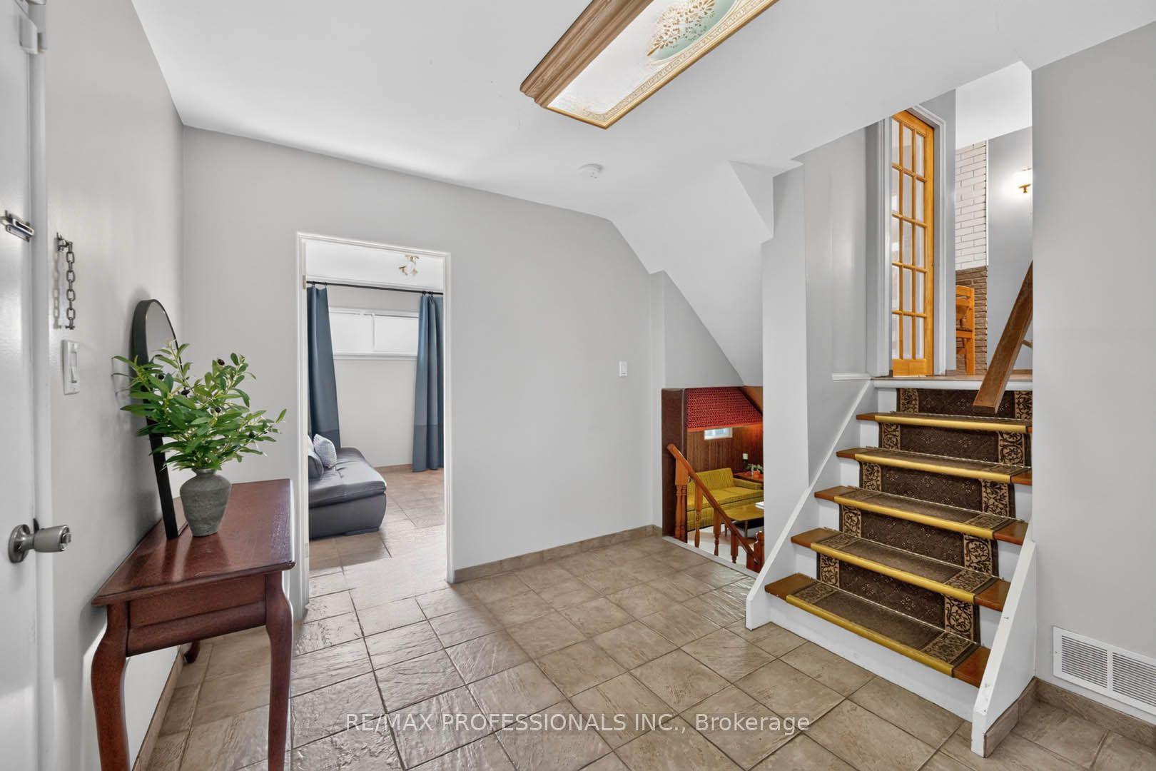 Photo 22 of 2467 Edenhurst Drive, Mississauga, Cooksville — HOMEH