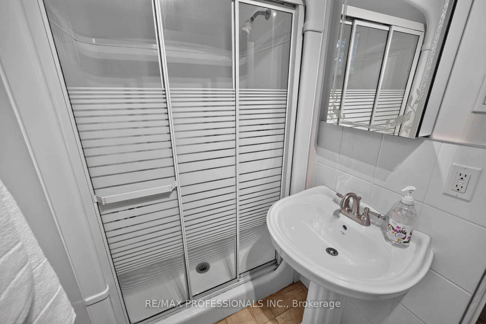 Photo 24 of 2467 Edenhurst Drive, Mississauga, Cooksville — HOMEH