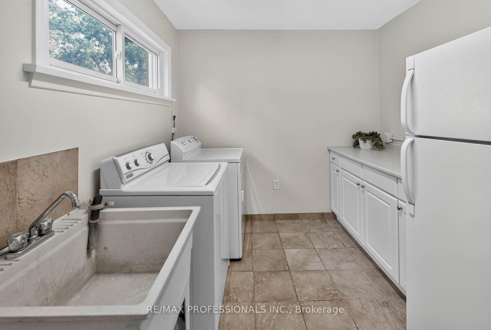 Photo 26 of 2467 Edenhurst Drive, Mississauga, Cooksville — HOMEH