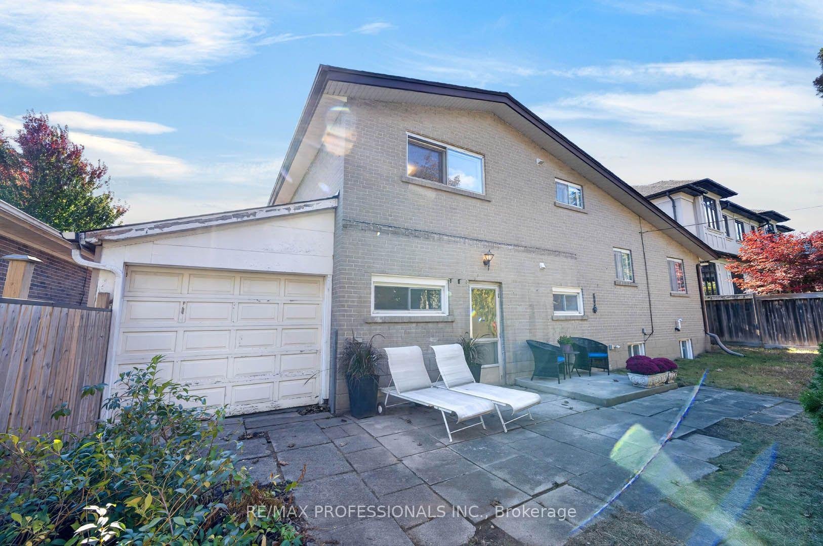 Photo 31 of 2467 Edenhurst Drive, Mississauga, Cooksville — HOMEH