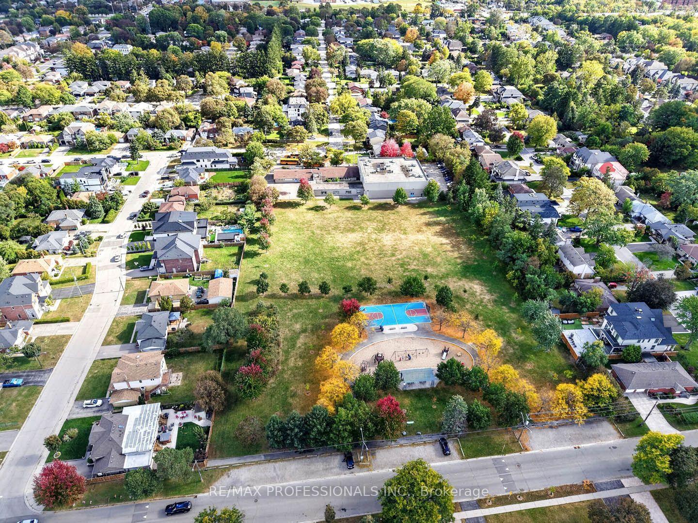 Photo 42 of 2467 Edenhurst Drive, Mississauga, Cooksville — HOMEH