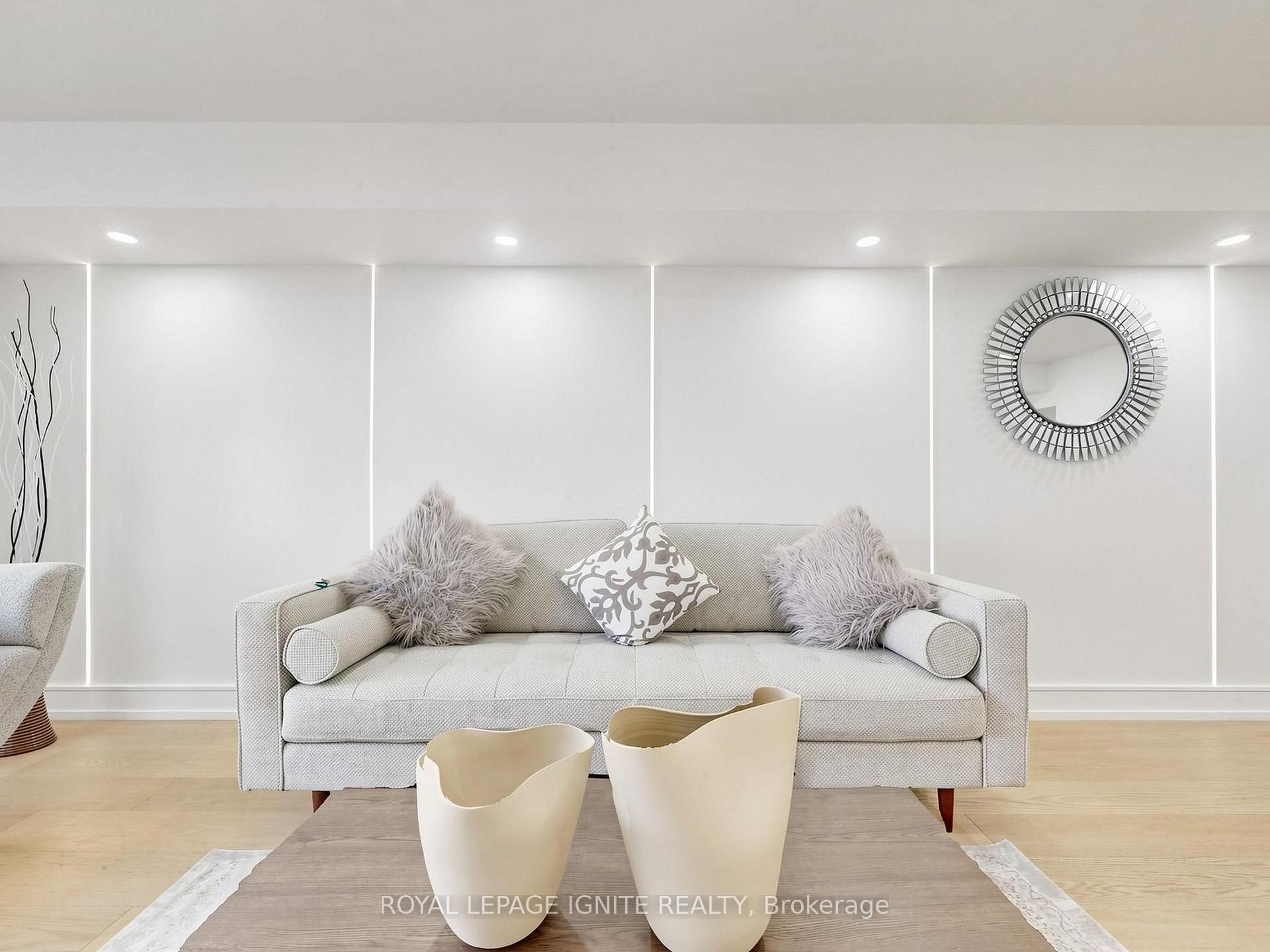 Photo 7 of 52A Robinson Avenue, Scarborough, Oakridge — HOMEH