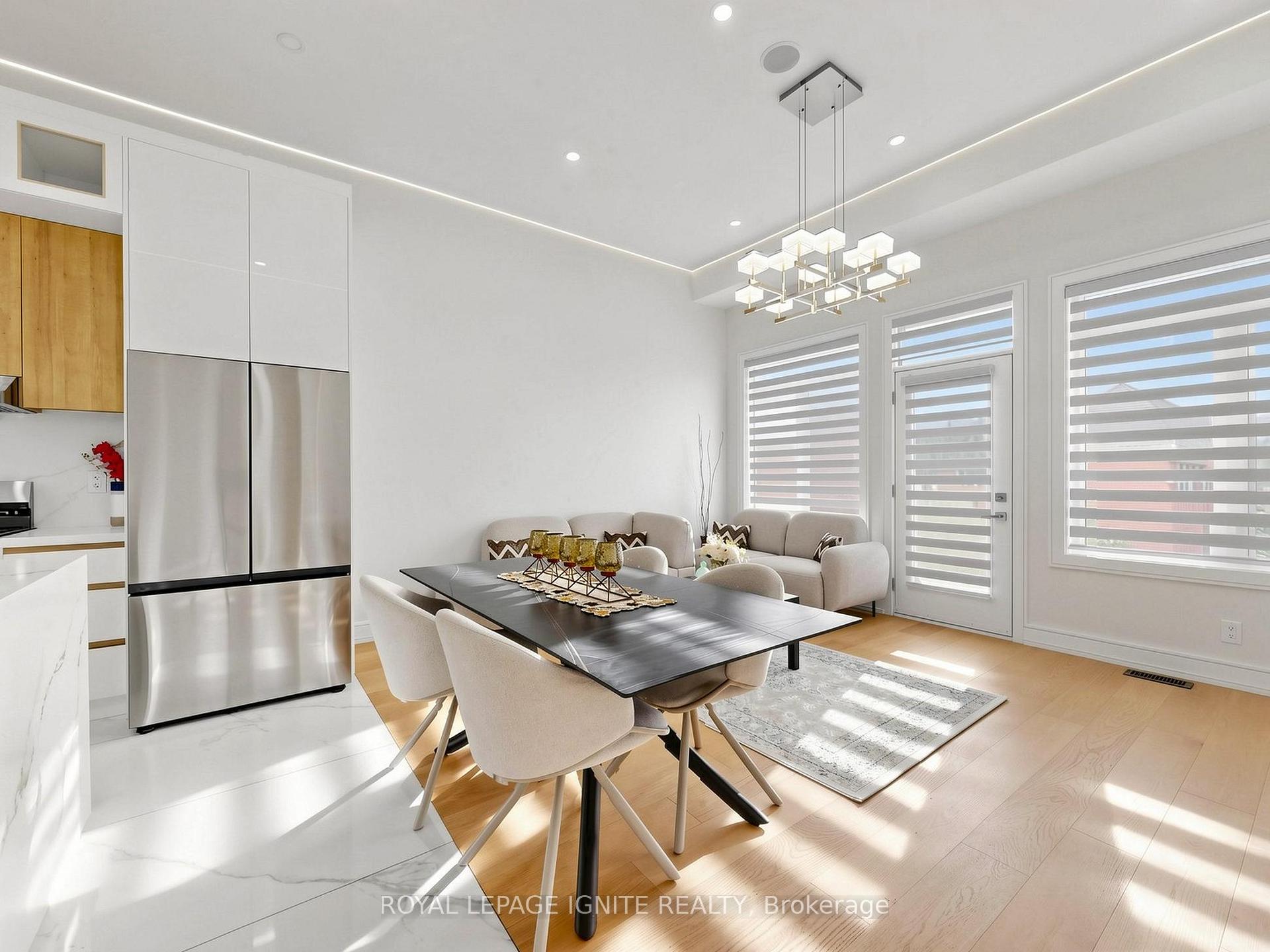 Photo 18 of 52A Robinson Avenue, Scarborough, Oakridge — HOMEH