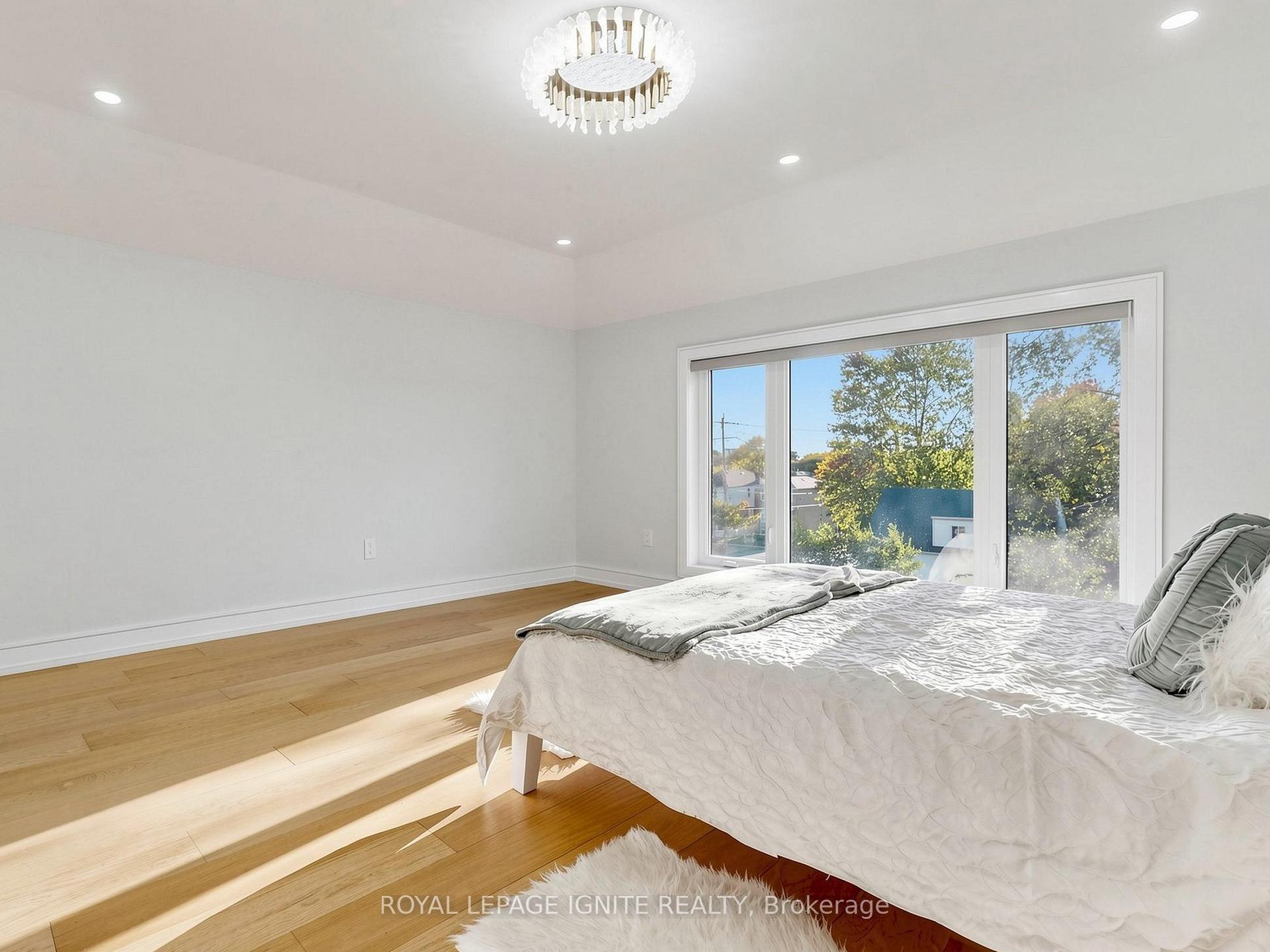 Photo 33 of 52A Robinson Avenue, Scarborough, Oakridge — HOMEH