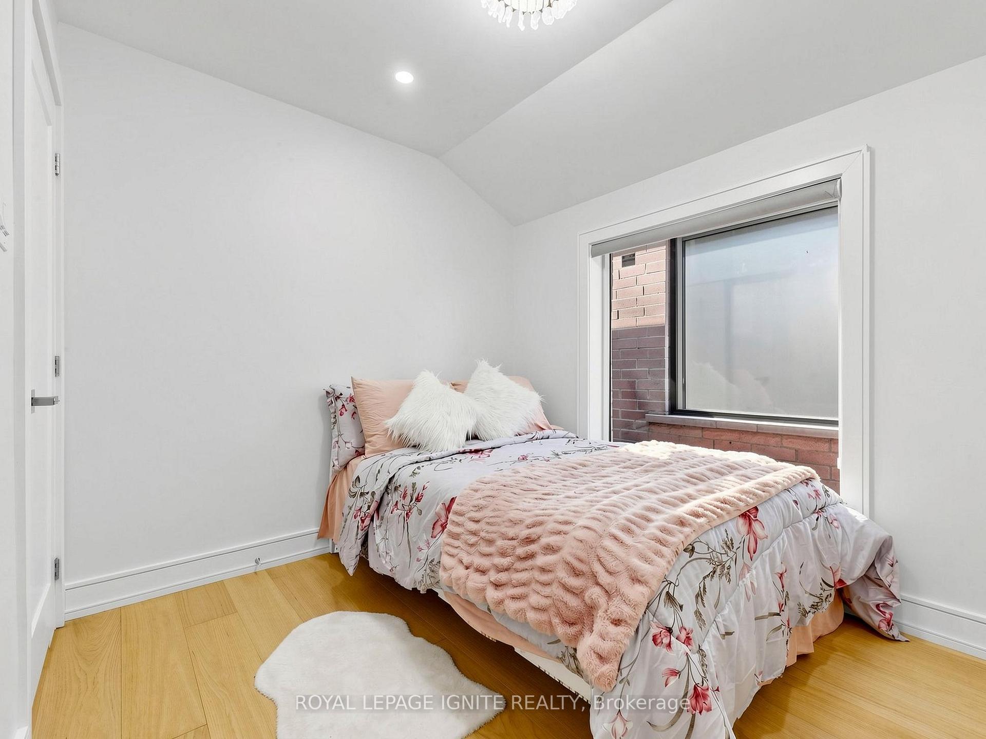 Photo 38 of 52A Robinson Avenue, Scarborough, Oakridge — HOMEH