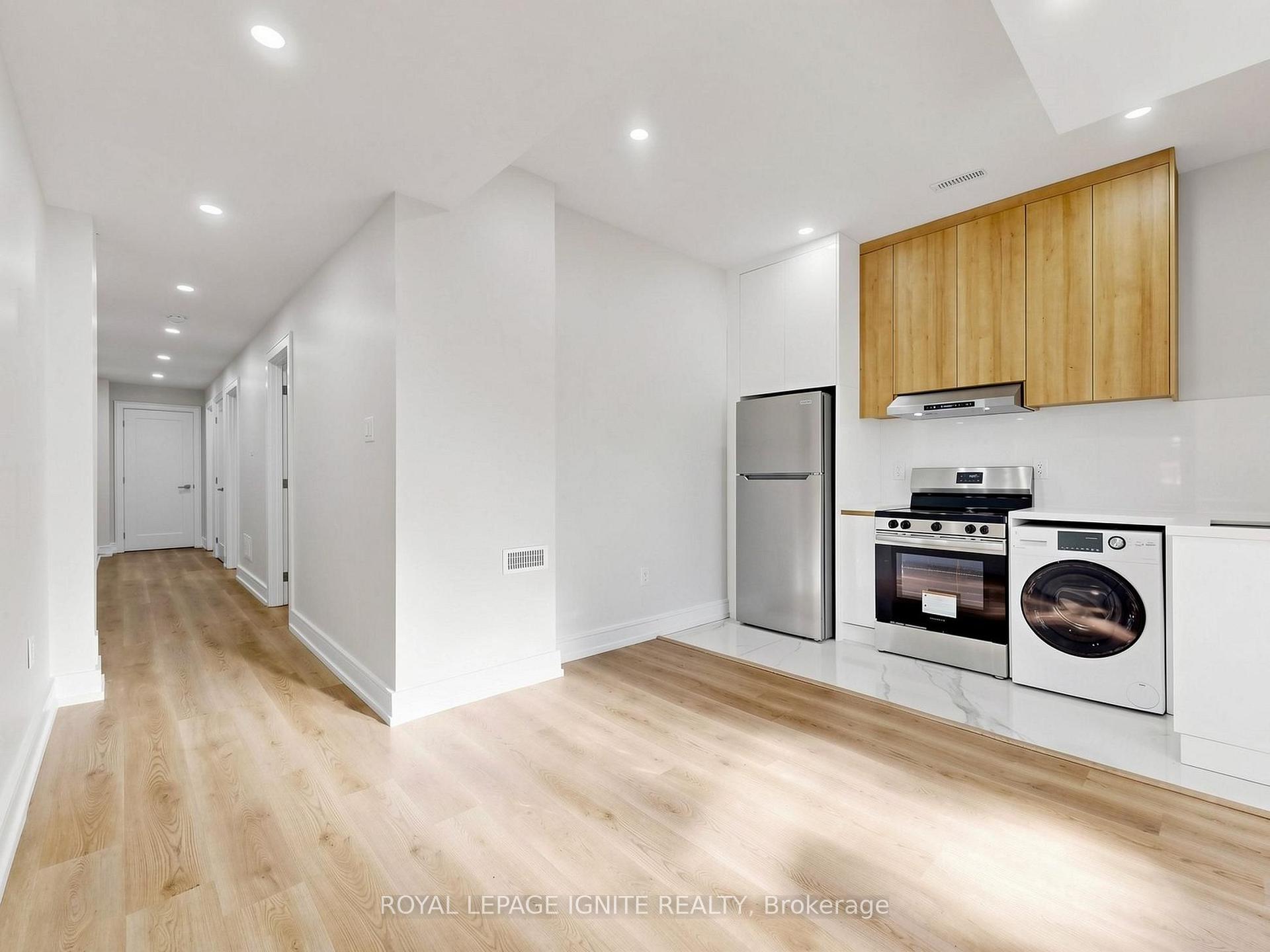Photo 44 of 52A Robinson Avenue, Scarborough, Oakridge — HOMEH