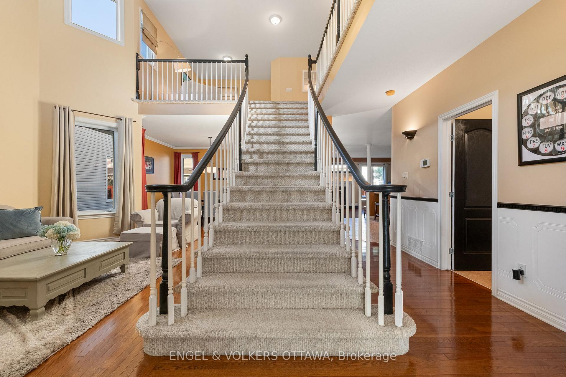 Photo 6 of 5 Valencia Street, Ottawa, Barrhaven East — HOMEH