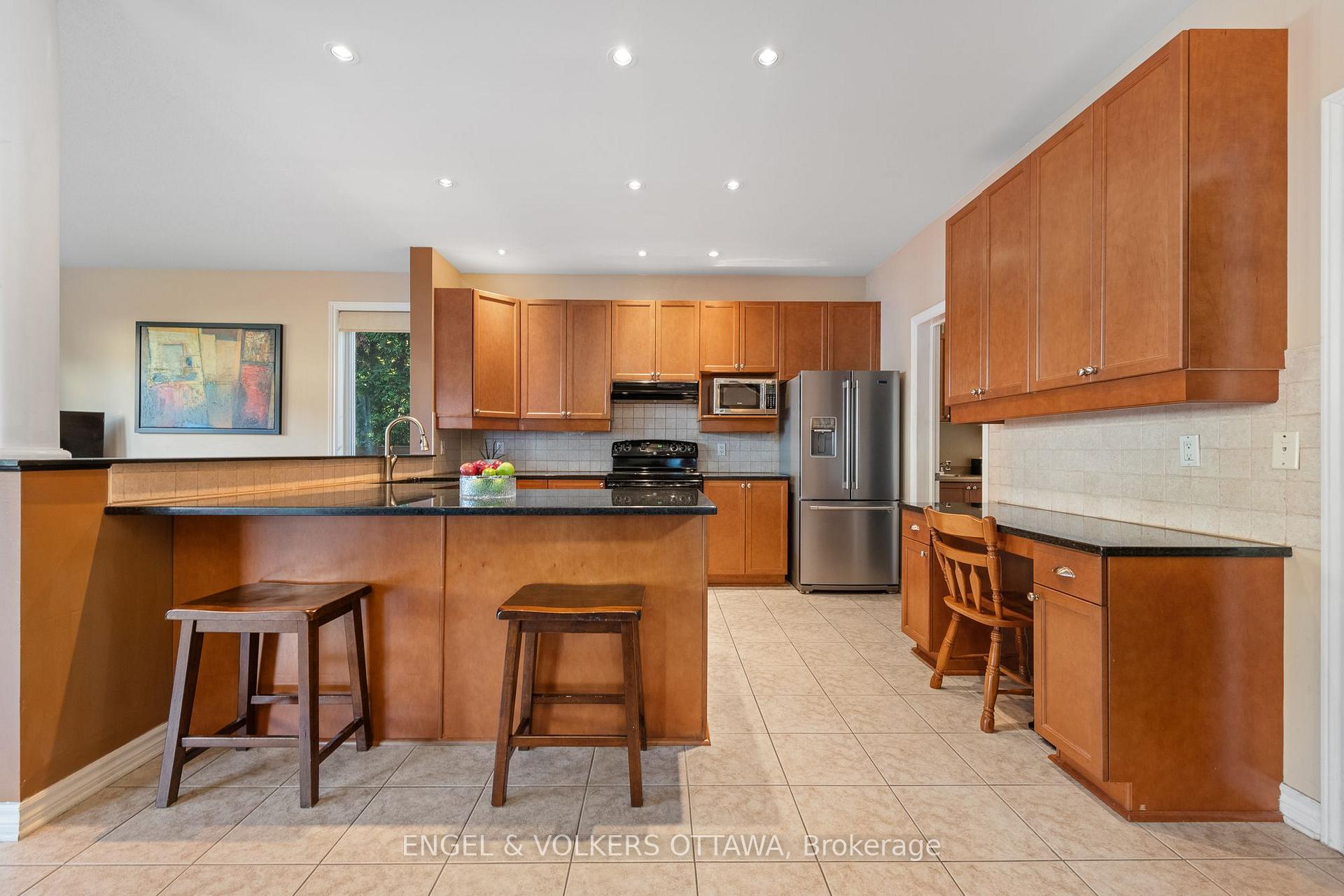 Photo 12 of 5 Valencia Street, Ottawa, Barrhaven East — HOMEH