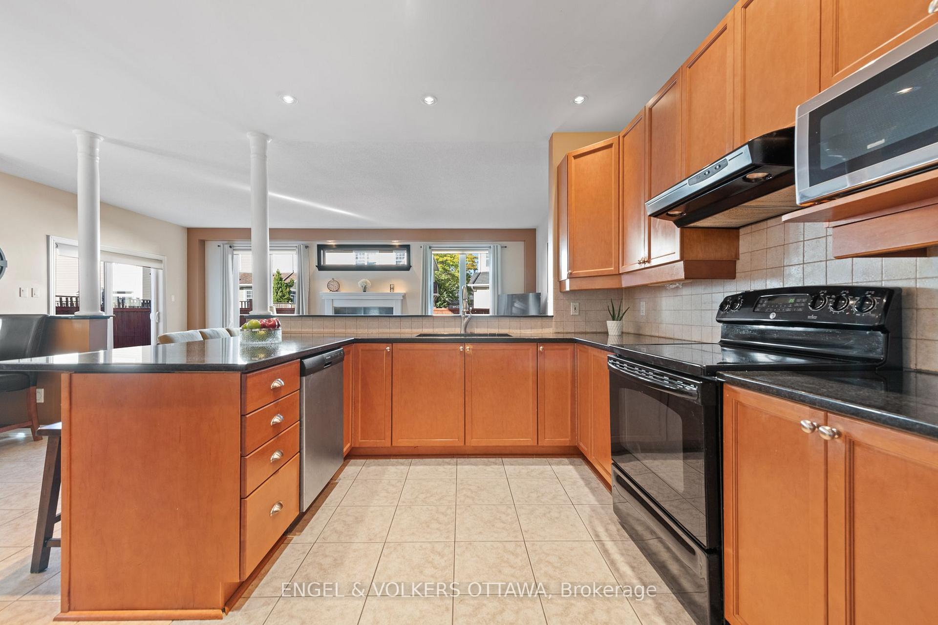Photo 13 of 5 Valencia Street, Ottawa, Barrhaven East — HOMEH