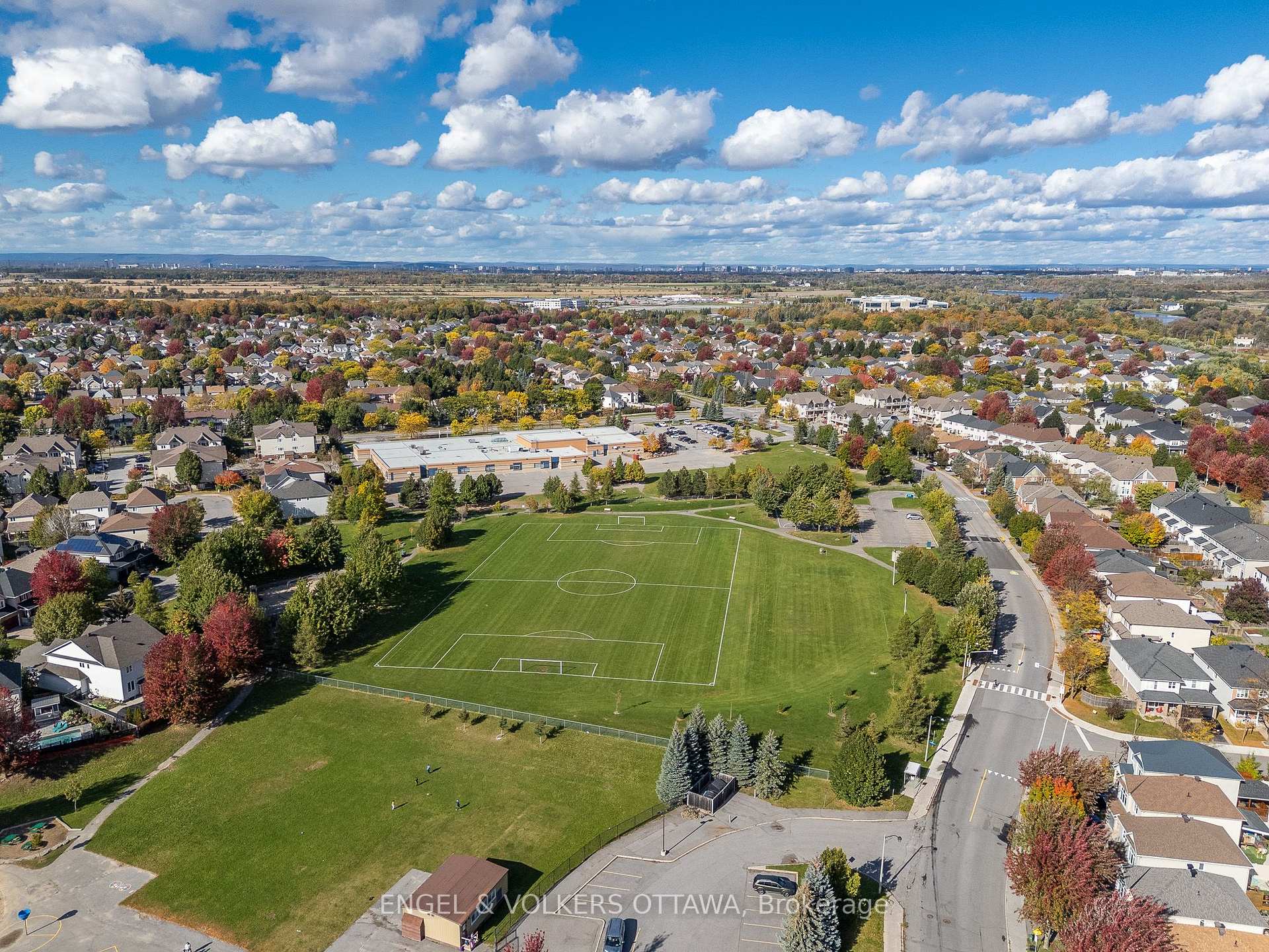 Photo 44 of 5 Valencia Street, Ottawa, Barrhaven East — HOMEH