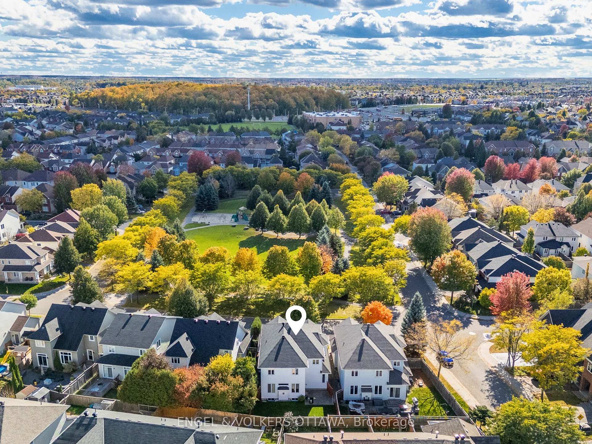 Photo 5 of 5 Valencia Street, Ottawa, Barrhaven East — HOMEH