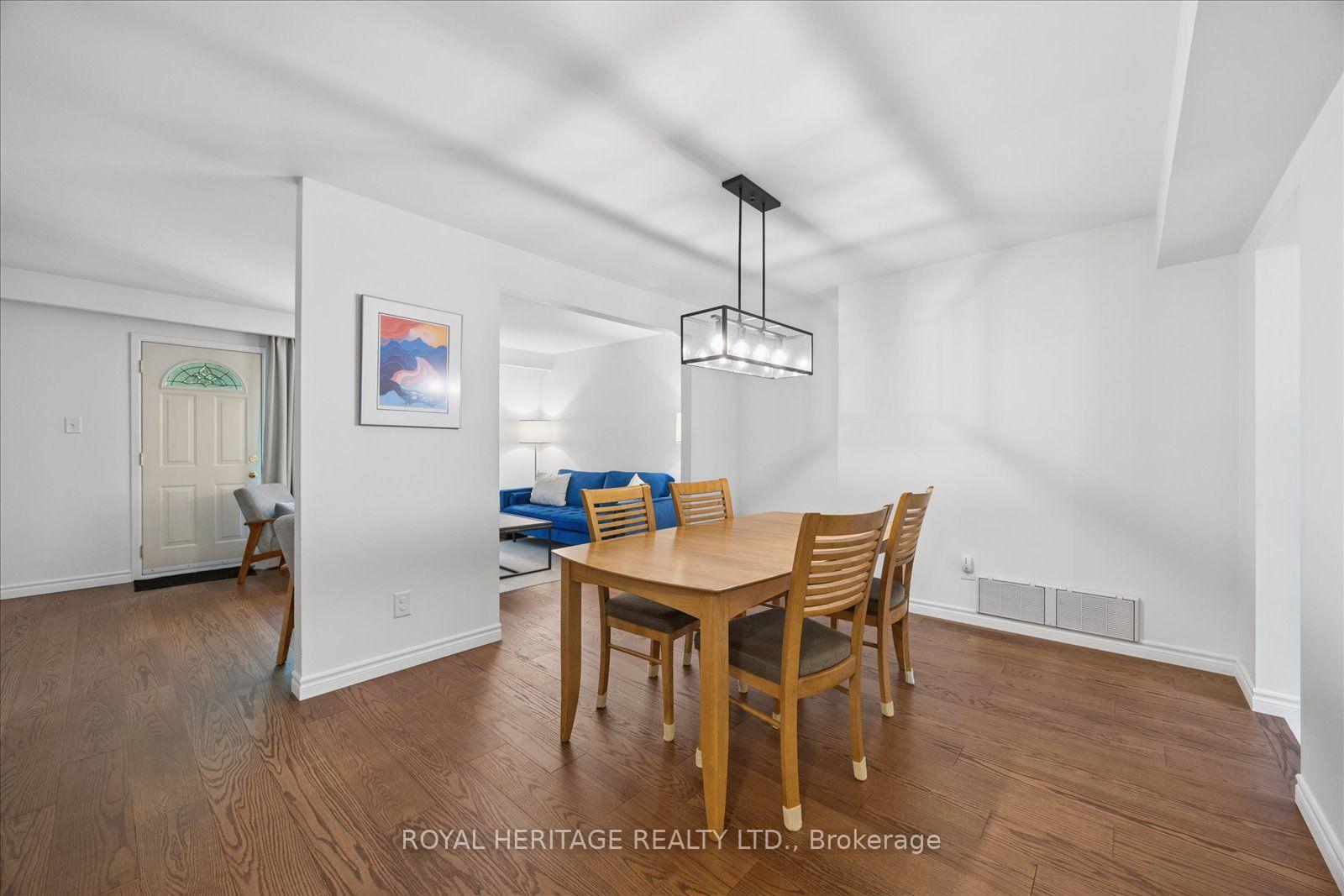 Photo 13 of Unit 105, 701 Burnhamthorpe Road, Etobicoke, Markland Wood — HOMEH