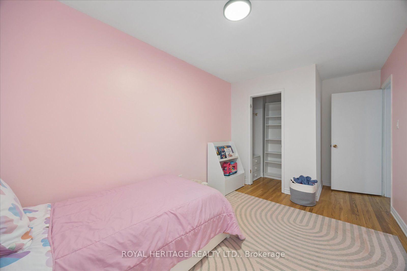 Photo 24 of Unit 105, 701 Burnhamthorpe Road, Etobicoke, Markland Wood — HOMEH