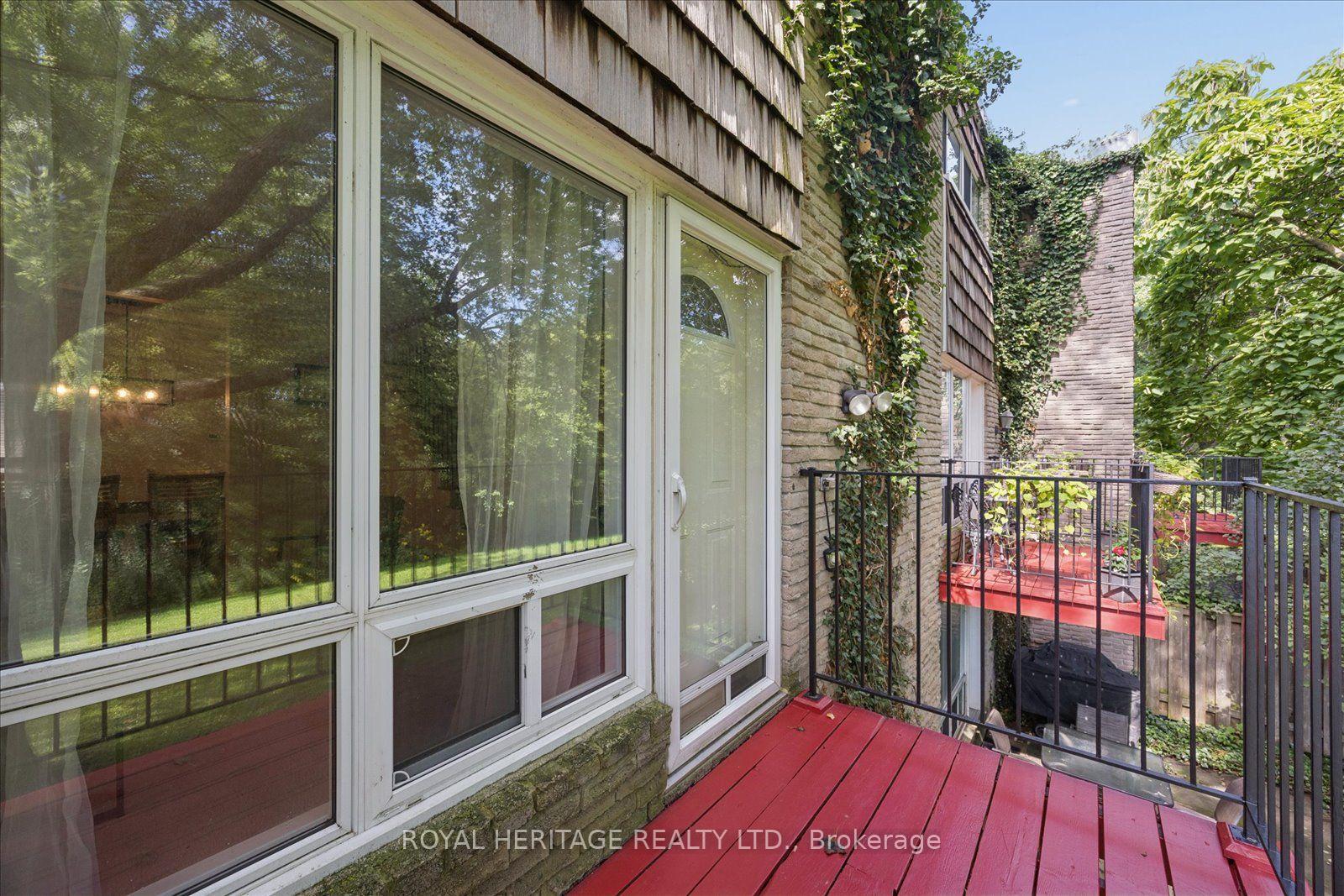 Photo 34 of Unit 105, 701 Burnhamthorpe Road, Etobicoke, Markland Wood — HOMEH