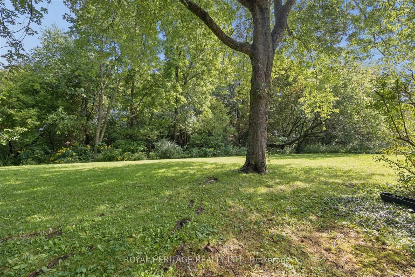 Photo 40 of Unit 105, 701 Burnhamthorpe Road, Etobicoke, Markland Wood — HOMEH