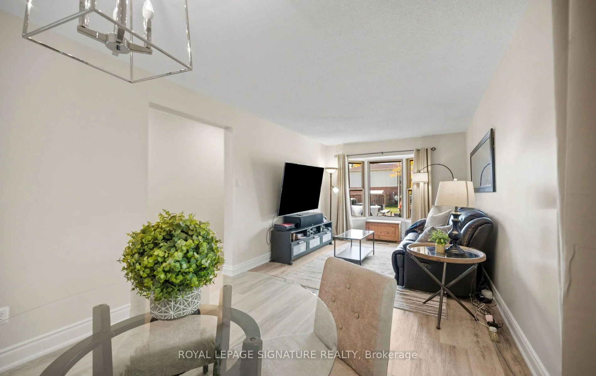 Photo 13 of 2092 Hunt Crescent, Burlington, Headon — HOMEH