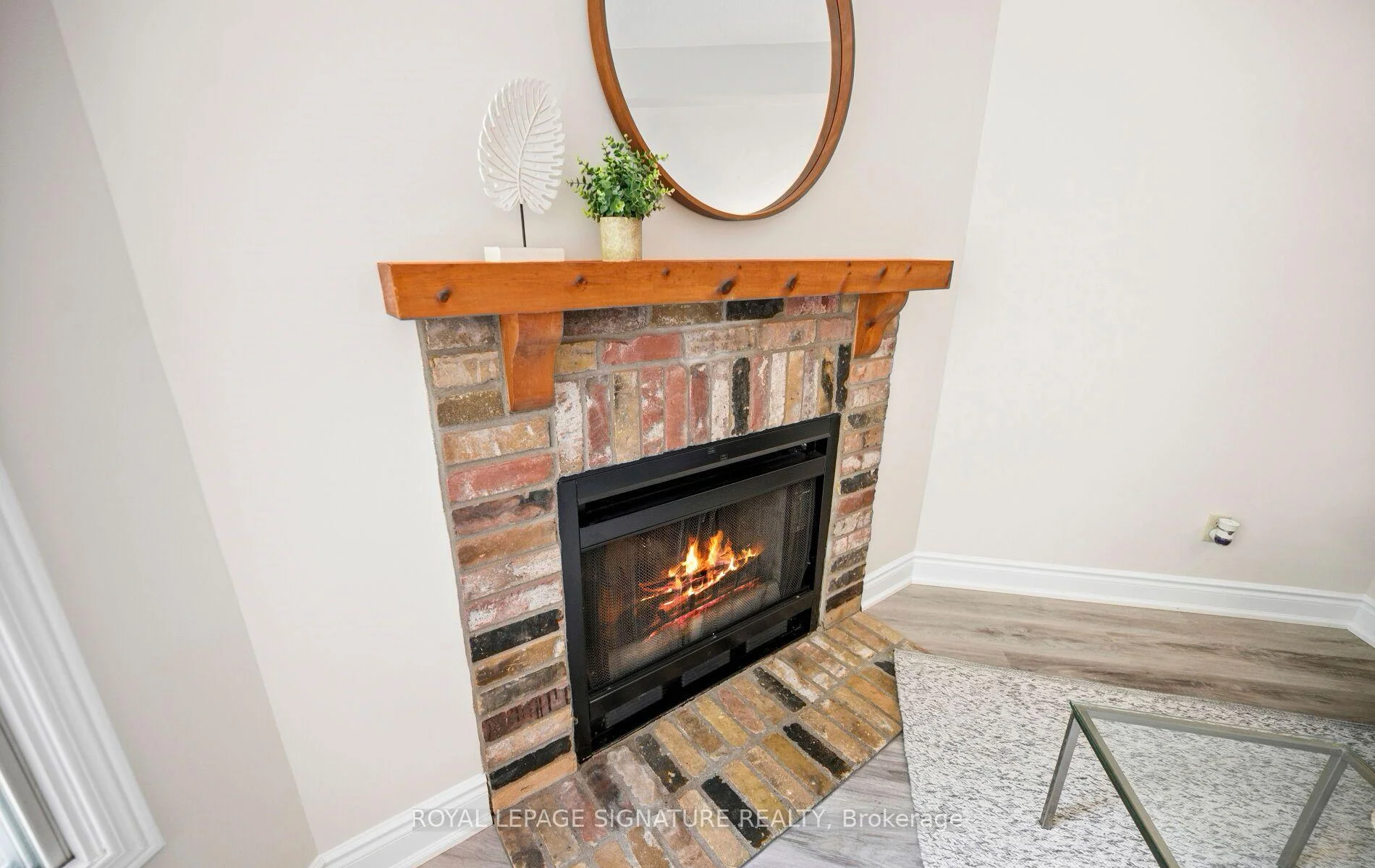Photo 16 of 2092 Hunt Crescent, Burlington, Headon — HOMEH