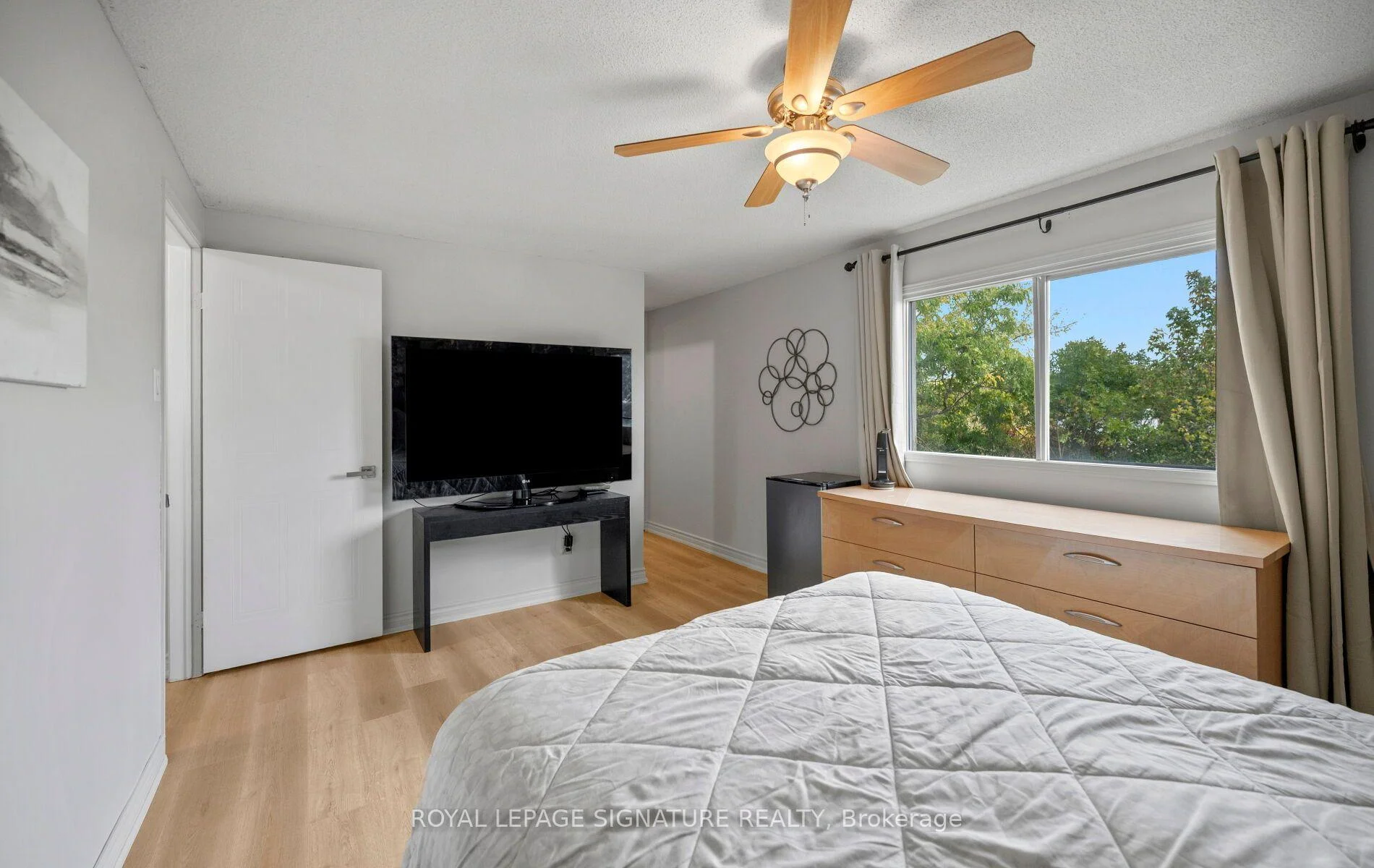 Photo 36 of 2092 Hunt Crescent, Burlington, Headon — HOMEH