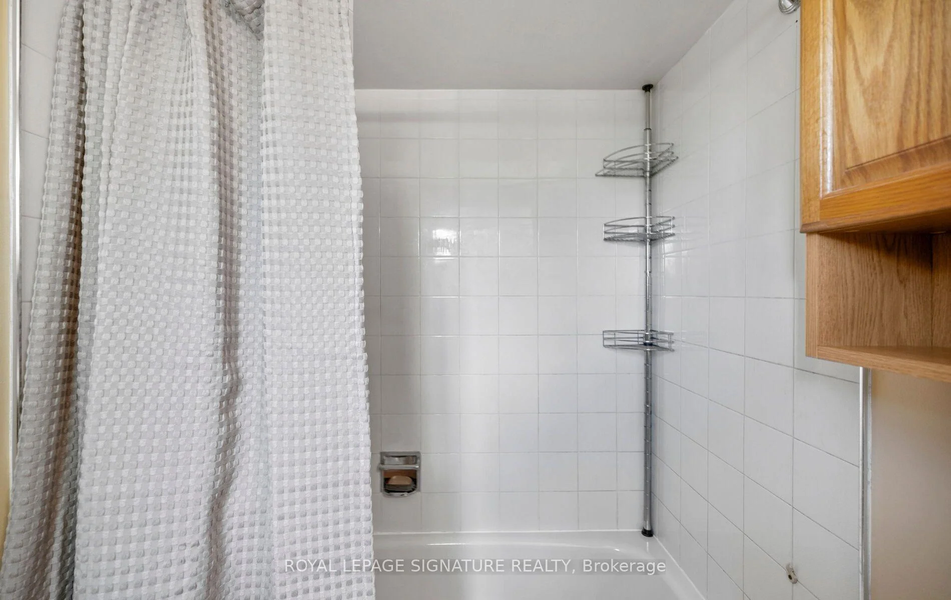 Photo 38 of 2092 Hunt Crescent, Burlington, Headon — HOMEH