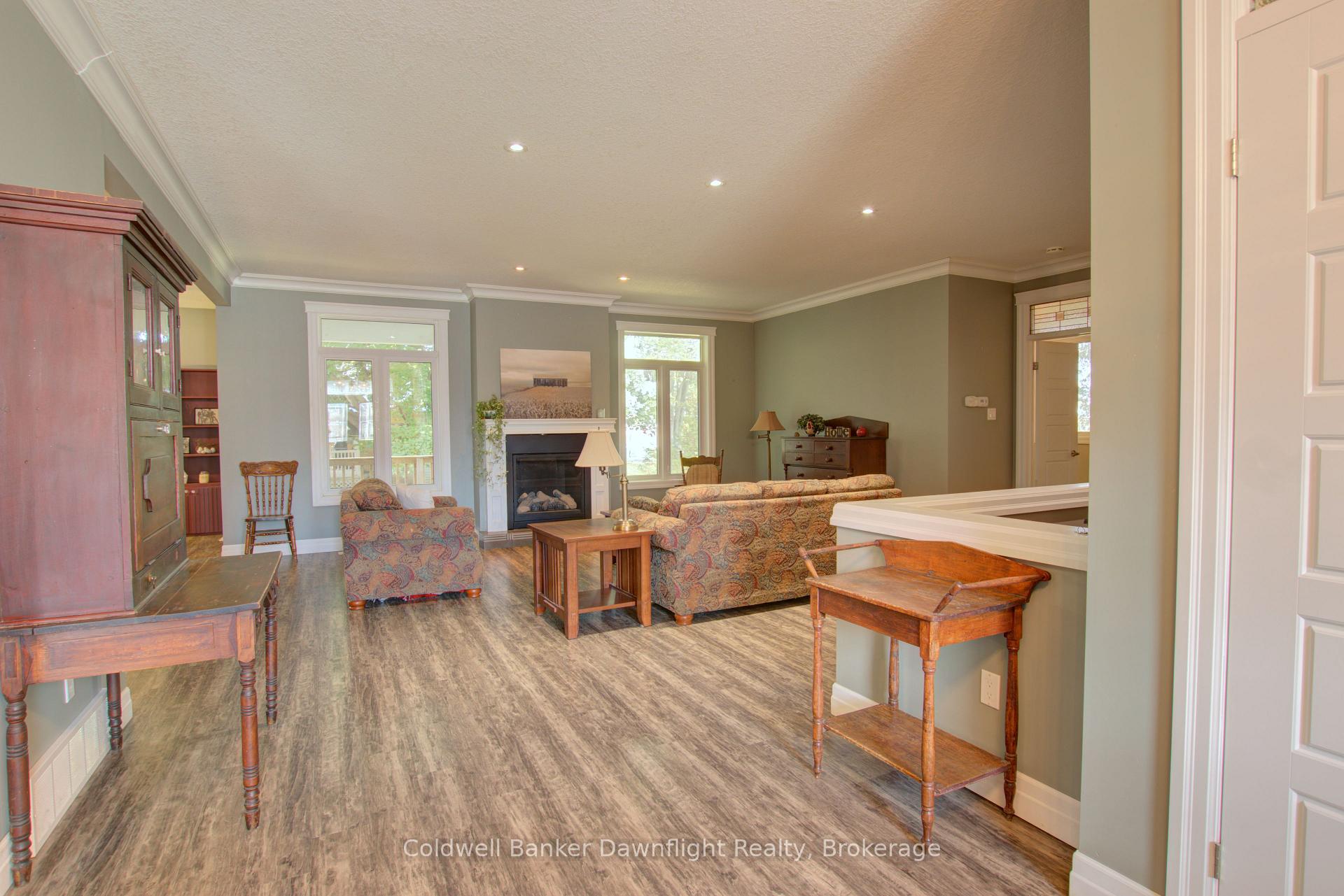 Photo 3 of 54 Lorne Avenue, Bluewater, Hensall — HOMEH