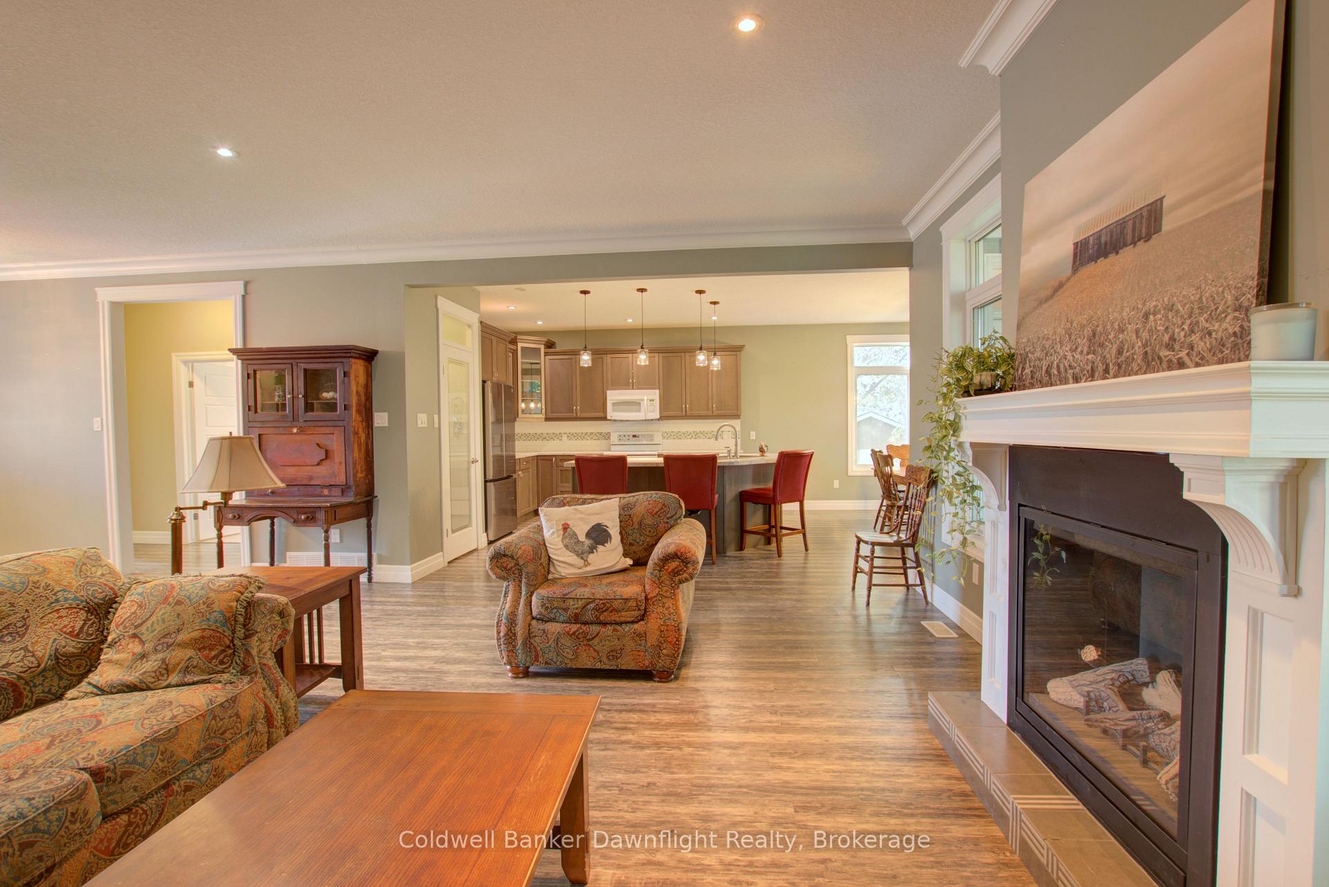 Photo 4 of 54 Lorne Avenue, Bluewater, Hensall — HOMEH