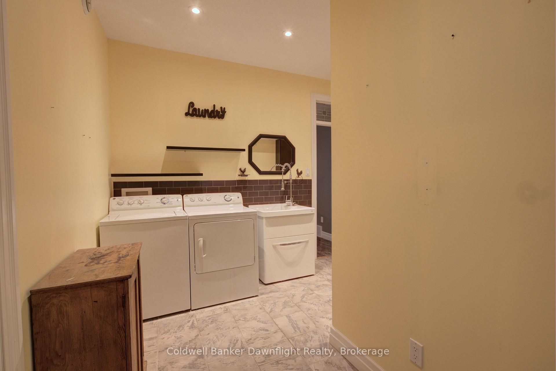 Photo 19 of 54 Lorne Avenue, Bluewater, Hensall — HOMEH