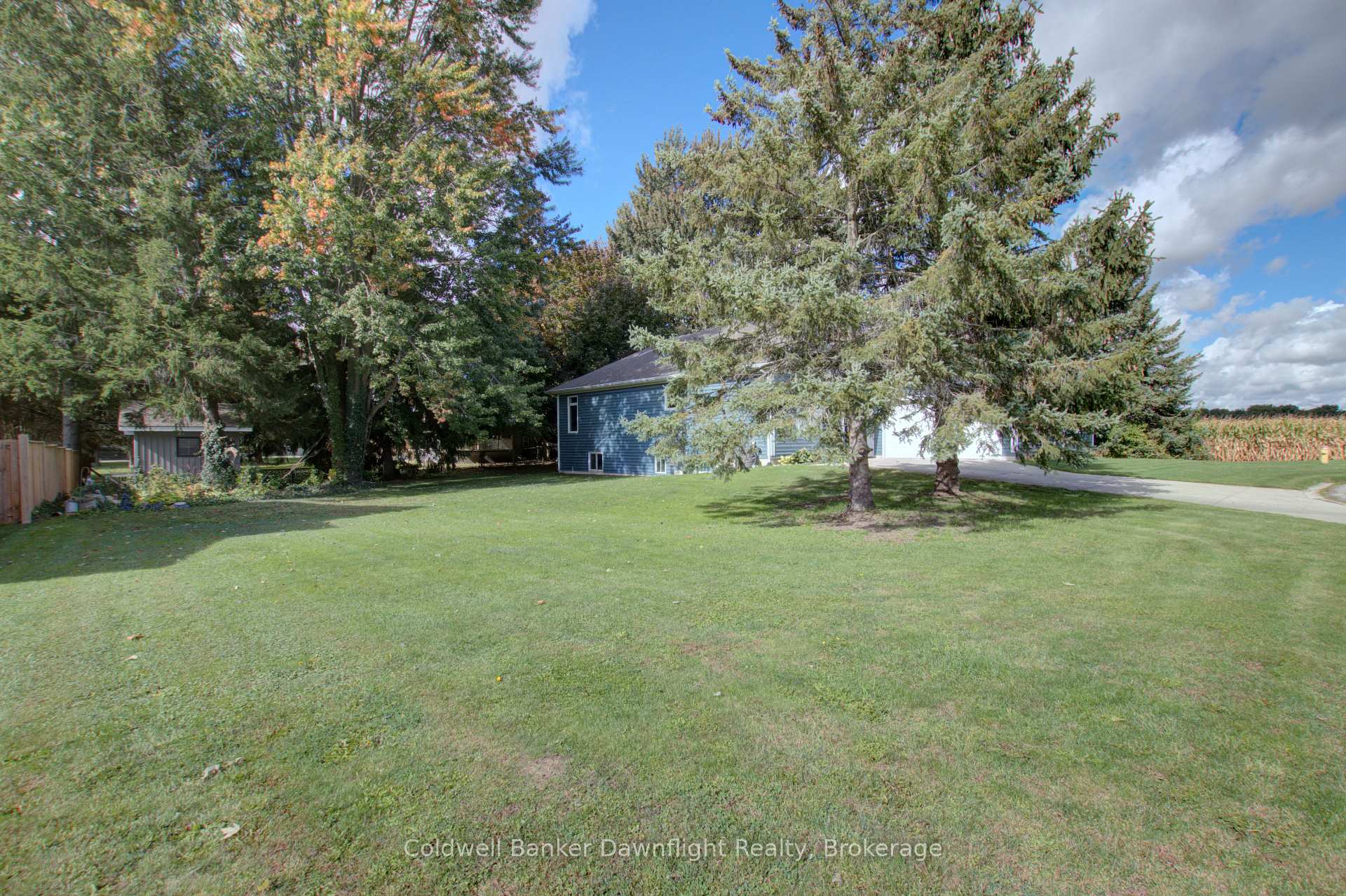Photo 37 of 54 Lorne Avenue, Bluewater, Hensall — HOMEH