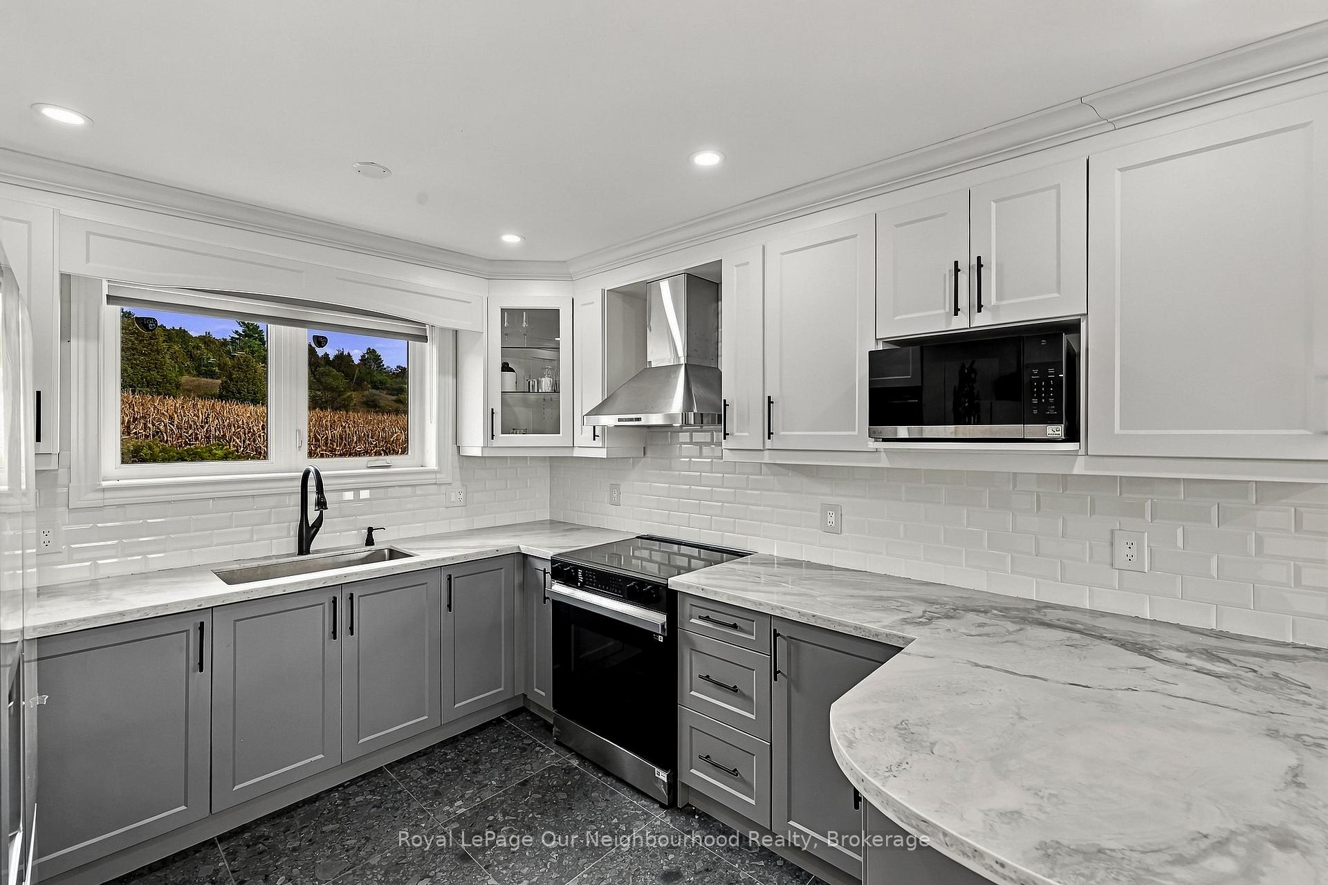 Photo 12 of Unit A, 3543 Harwood Road, Hamilton Township, Baltimore — HOMEH
