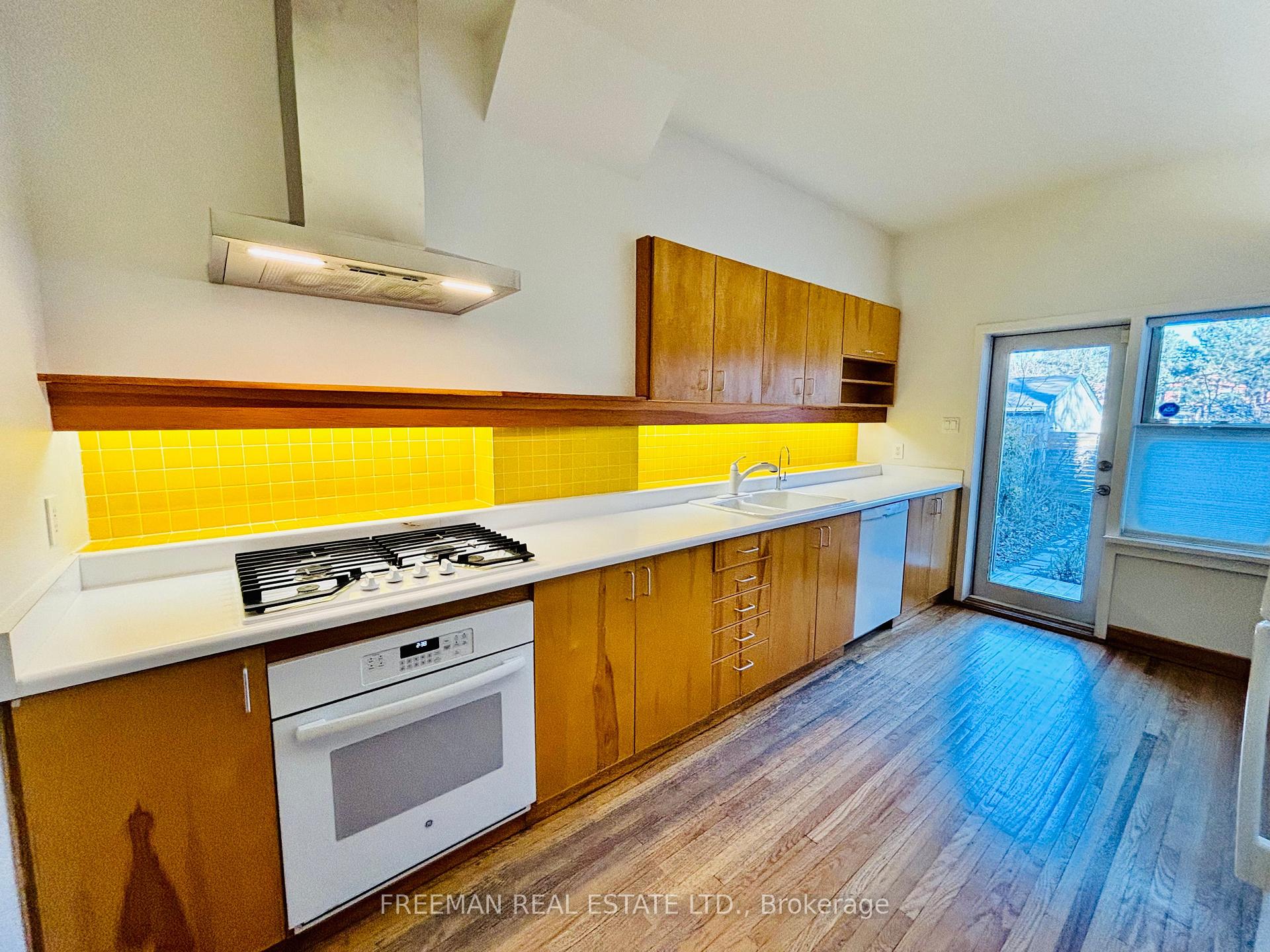 Photo 13 of 597 Palmerston Avenue, Toronto, The Annex — HOMEH