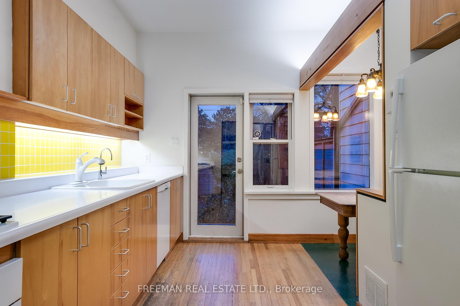 Photo 16 of 597 Palmerston Avenue, Toronto, The Annex — HOMEH