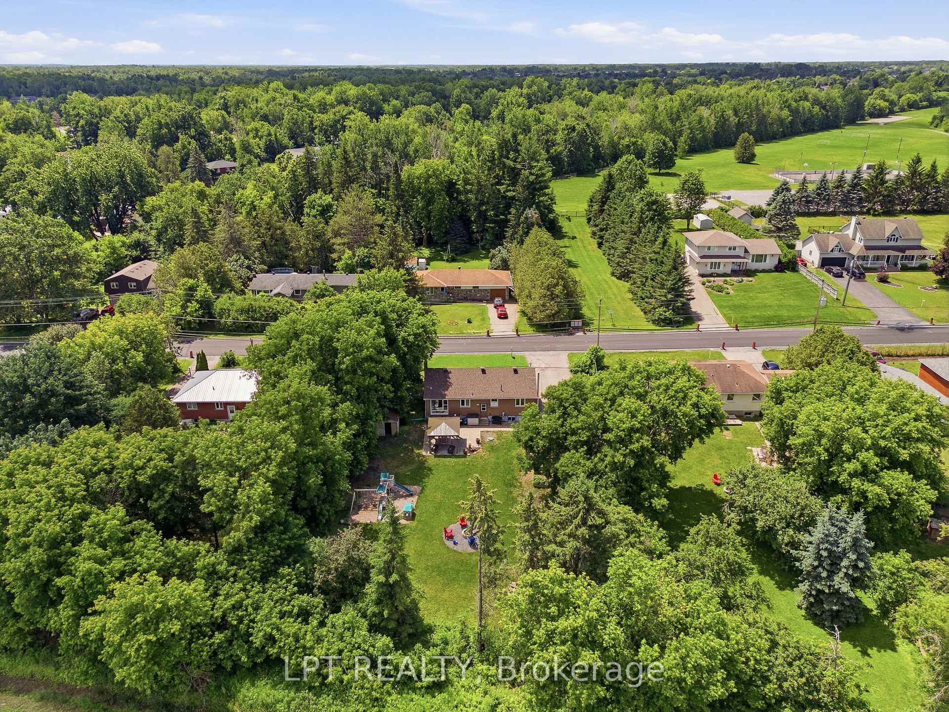 Photo 34 of 1467 Meadow Road N, Ottawa, Greely — HOMEH