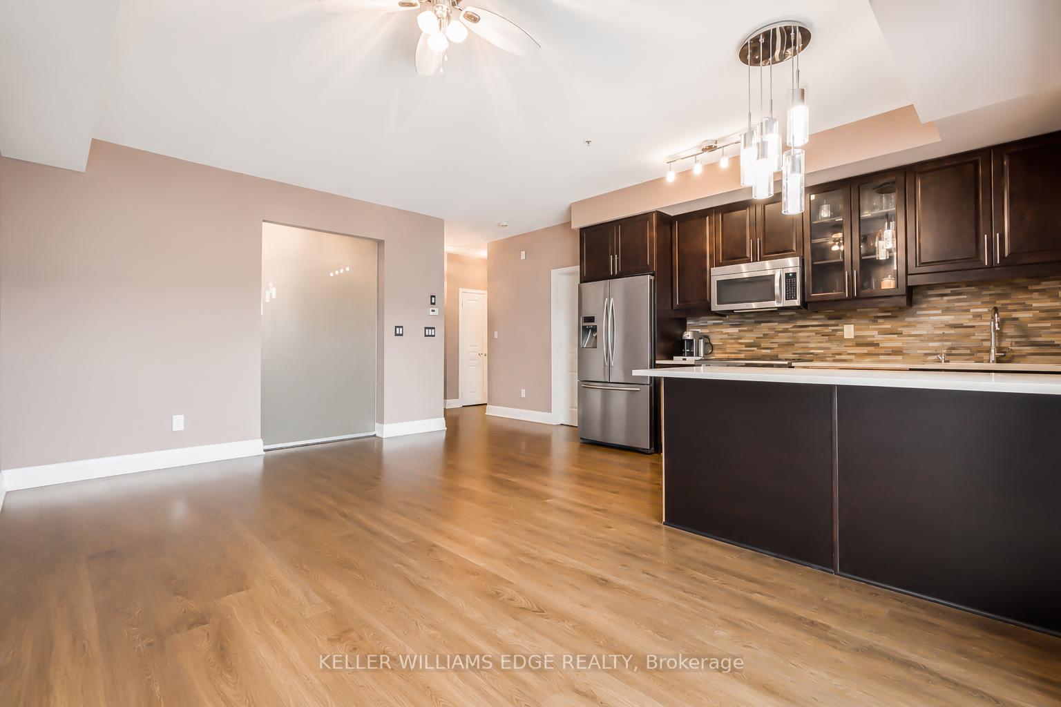 Photo 7 of Unit 413, 128 Garden Drive, Oakville, Central — HOMEH