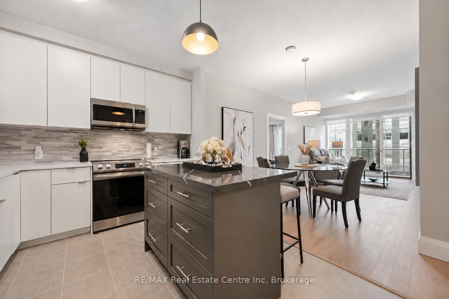 Photo of Unit 807, 73 Arthur Street S