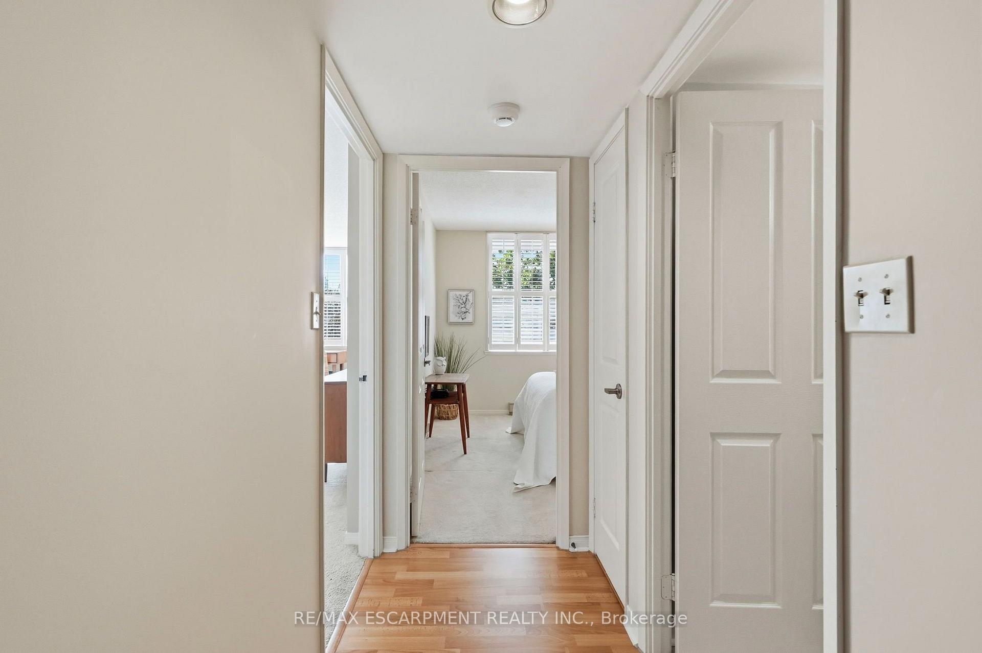 Photo 15 of Unit 208, 2199 Sixth Line, Oakville, River Oaks — HOMEH
