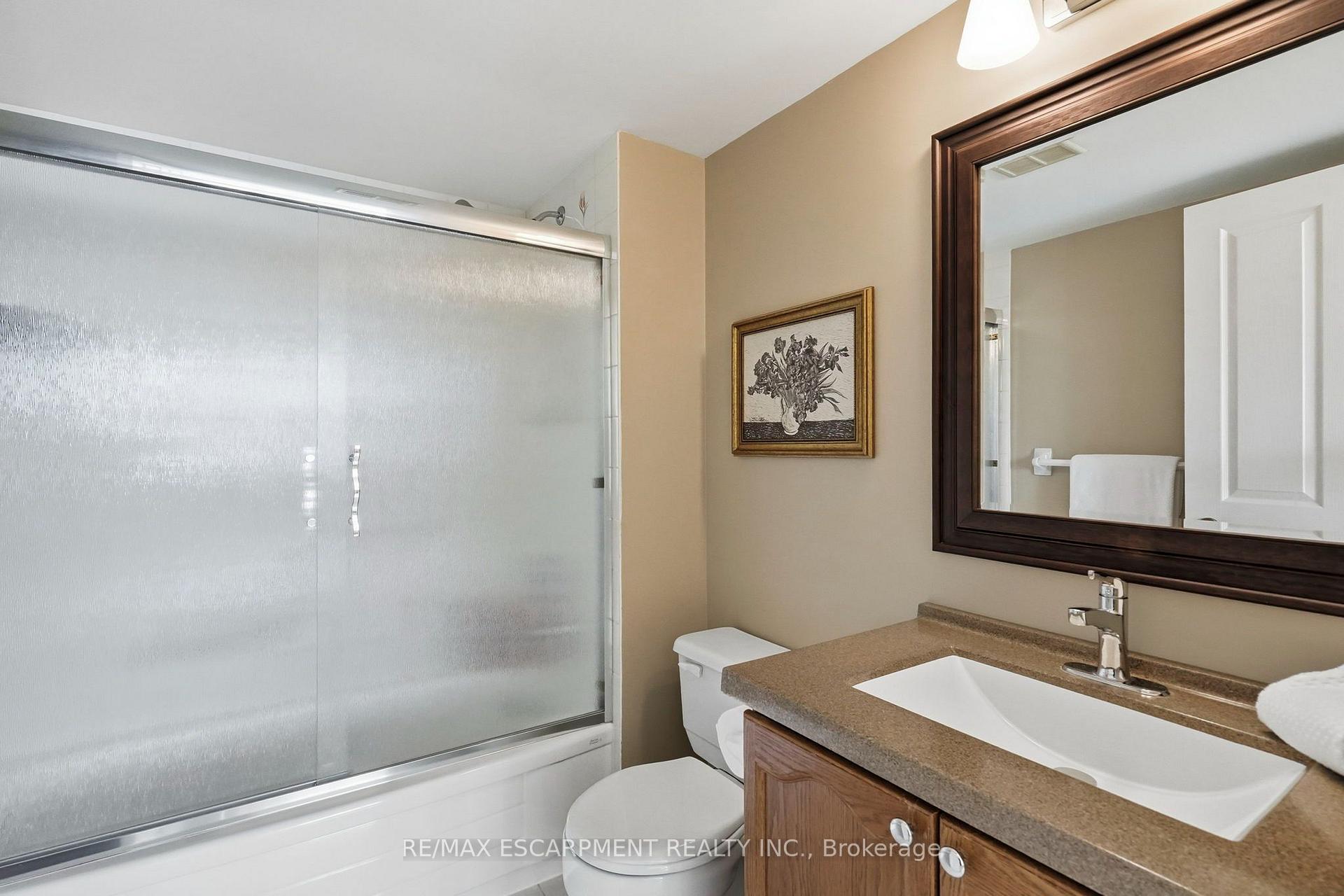Photo 23 of Unit 208, 2199 Sixth Line, Oakville, River Oaks — HOMEH