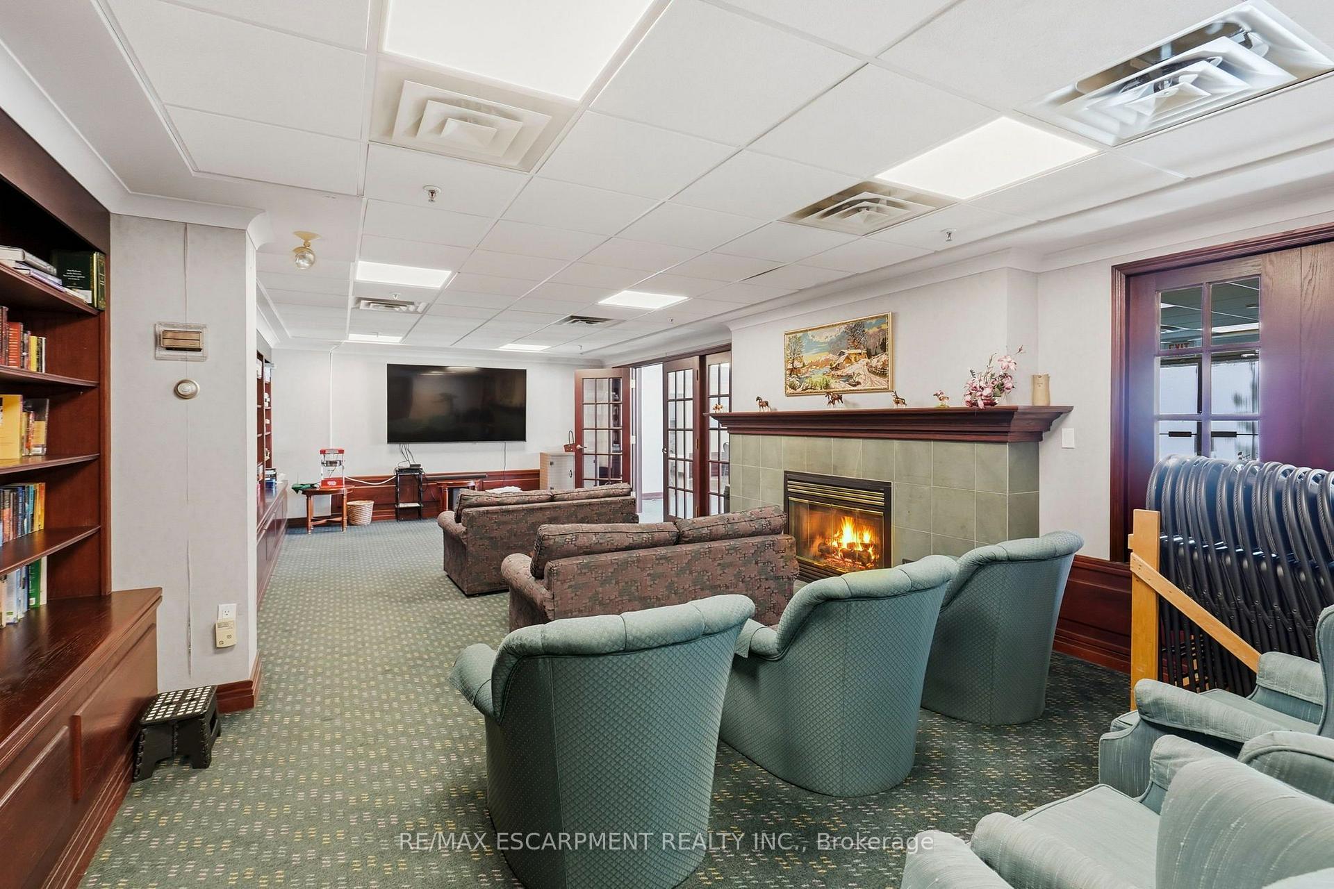 Photo 26 of Unit 208, 2199 Sixth Line, Oakville, River Oaks — HOMEH