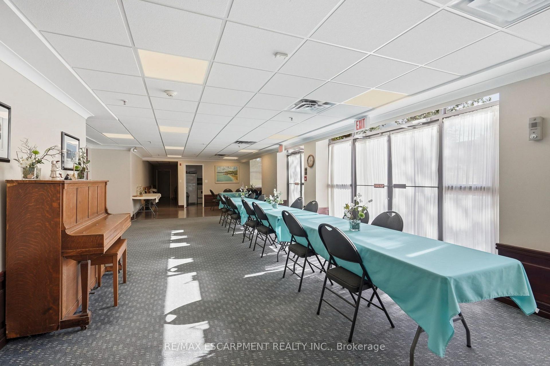 Photo 29 of Unit 208, 2199 Sixth Line, Oakville, River Oaks — HOMEH
