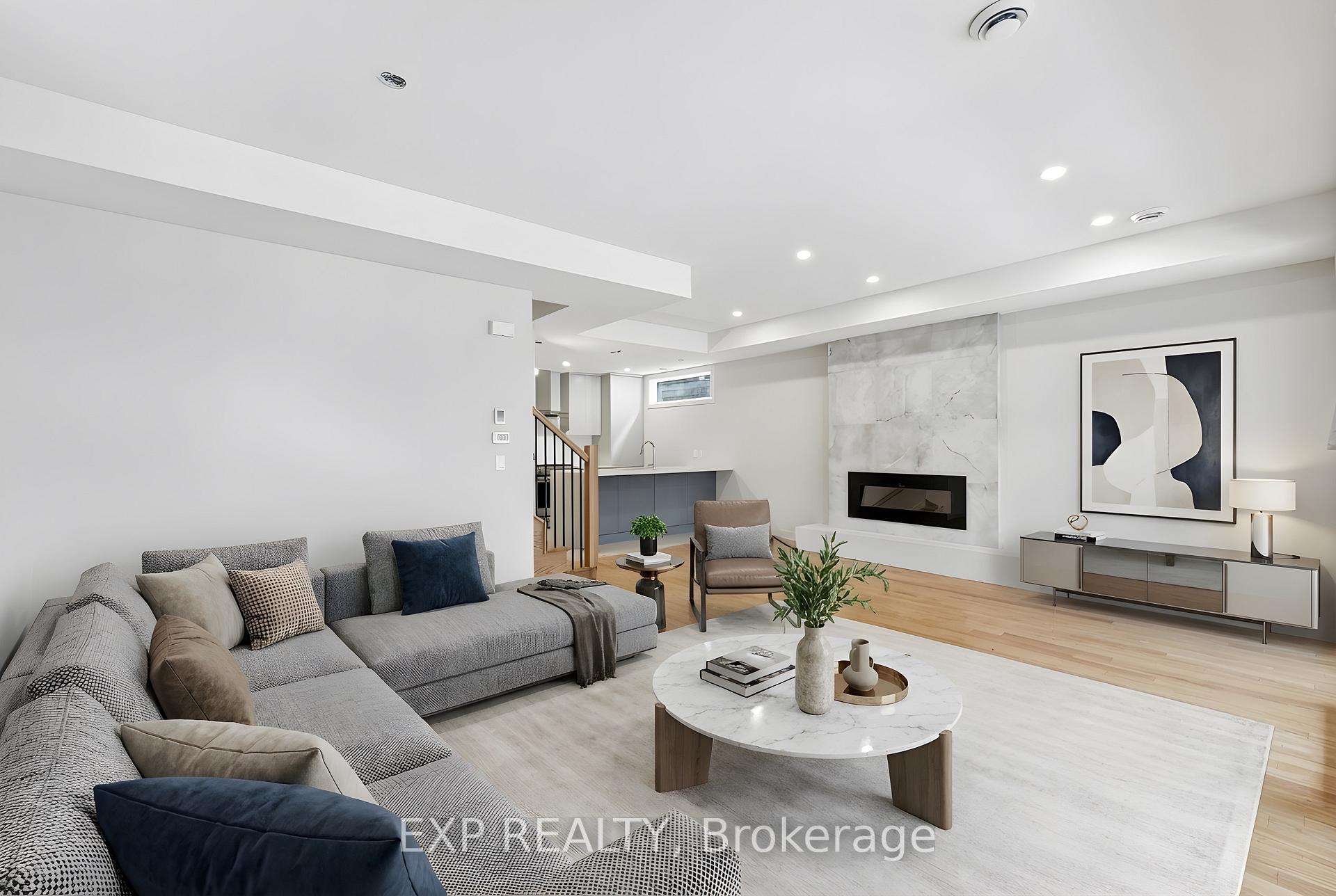 Photo 2 of Unit A, 512 Roosevelt Avenue, Ottawa, McKellar/Highland — HOMEH