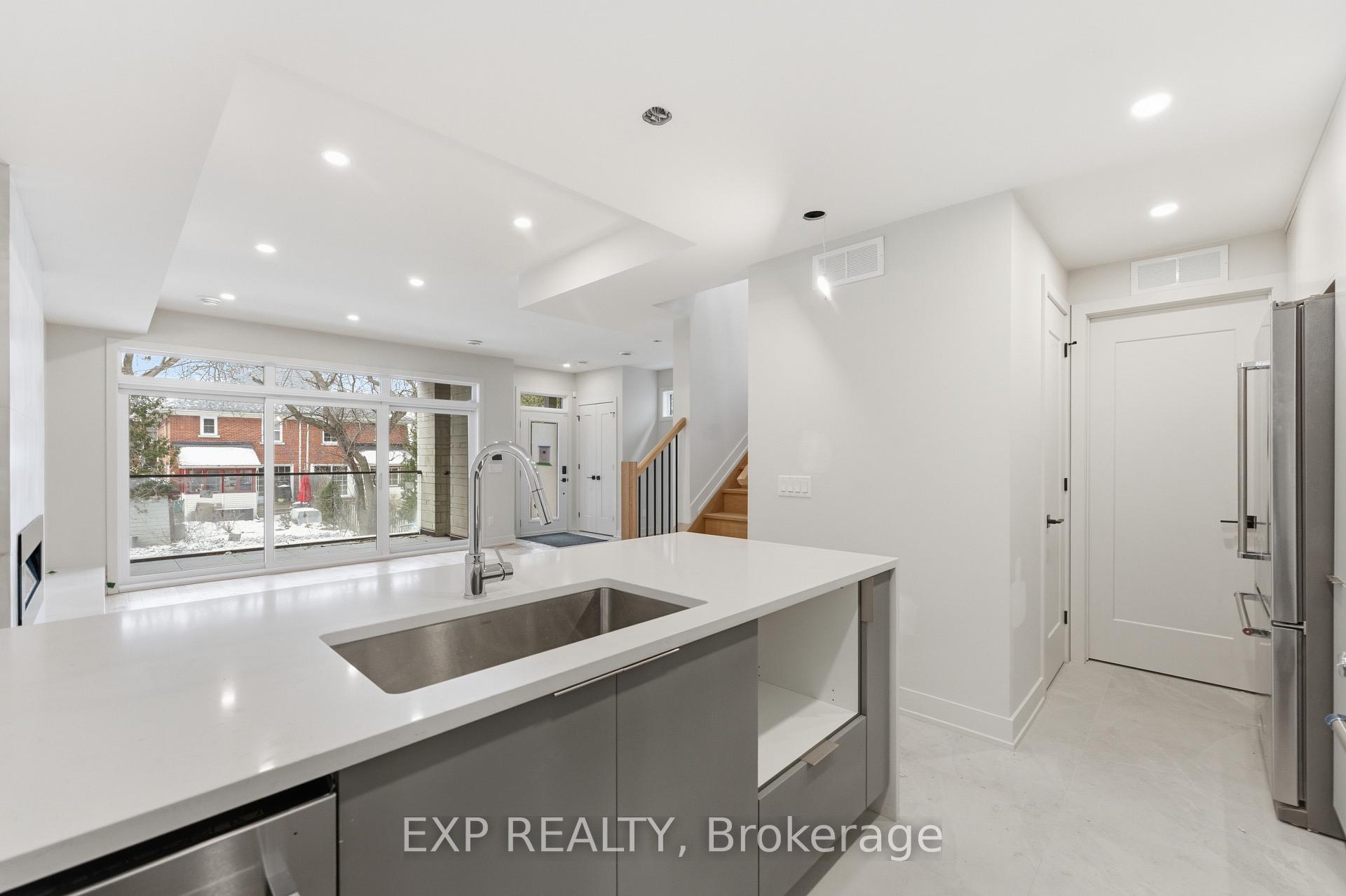 Photo 8 of Unit A, 512 Roosevelt Avenue, Ottawa, McKellar/Highland — HOMEH