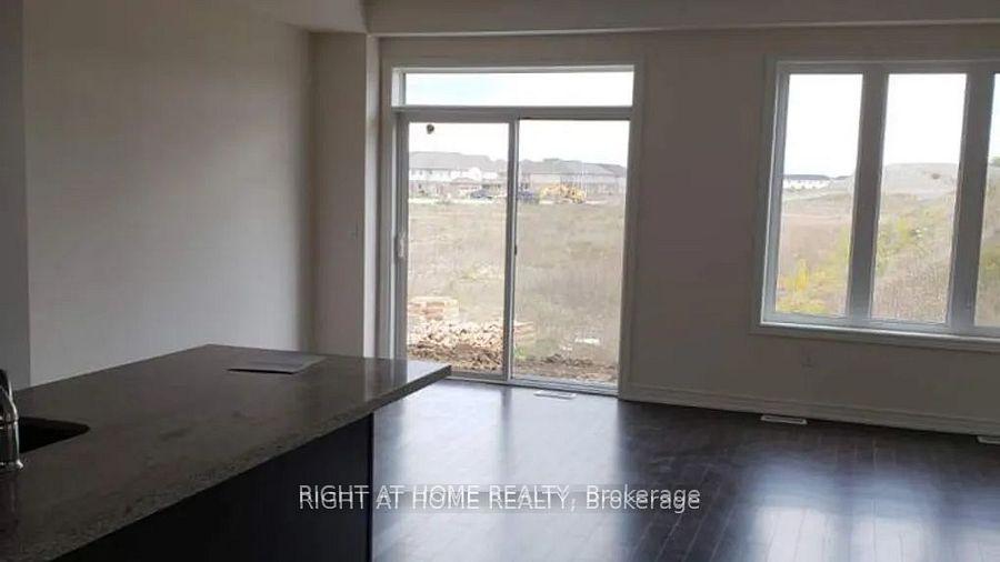 Photo 5 of 27 Bayonne Drive, Hamilton, Stoney Creek Mountain — HOMEH