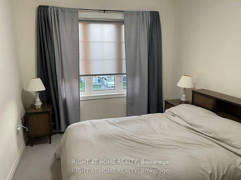 Photo 15 of 27 Bayonne Drive, Hamilton, Stoney Creek Mountain — HOMEH