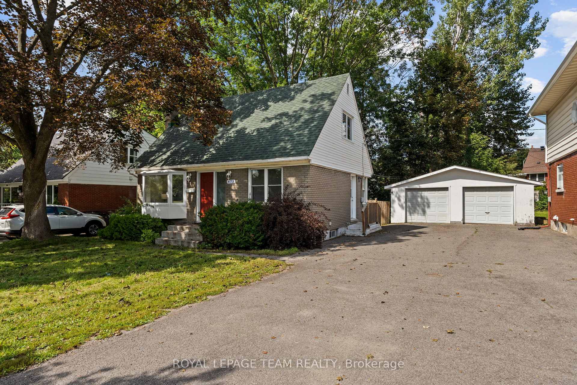 Photo 8 of 873 Smyth Road, Ottawa, Elmvale Acres — HOMEH