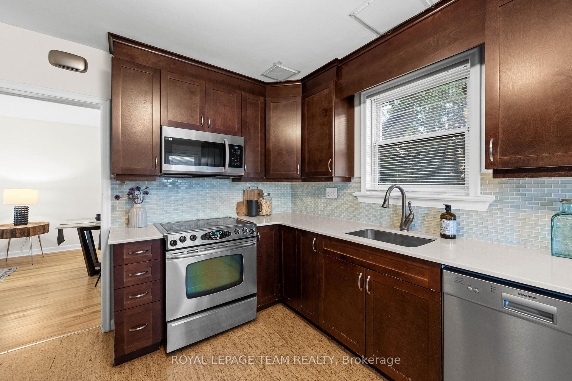 Photo 14 of 873 Smyth Road, Ottawa, Elmvale Acres — HOMEH