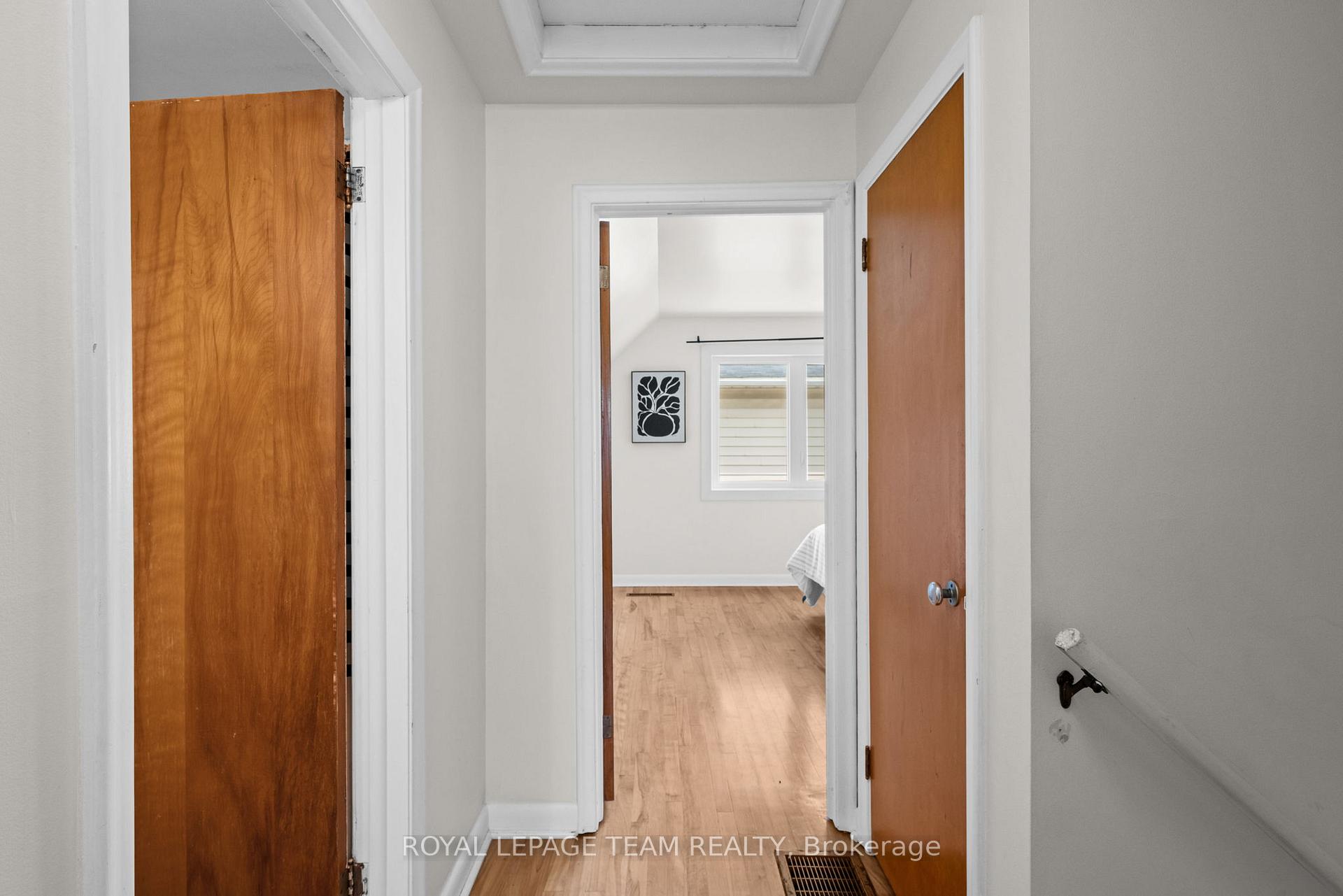 Photo 27 of 873 Smyth Road, Ottawa, Elmvale Acres — HOMEH