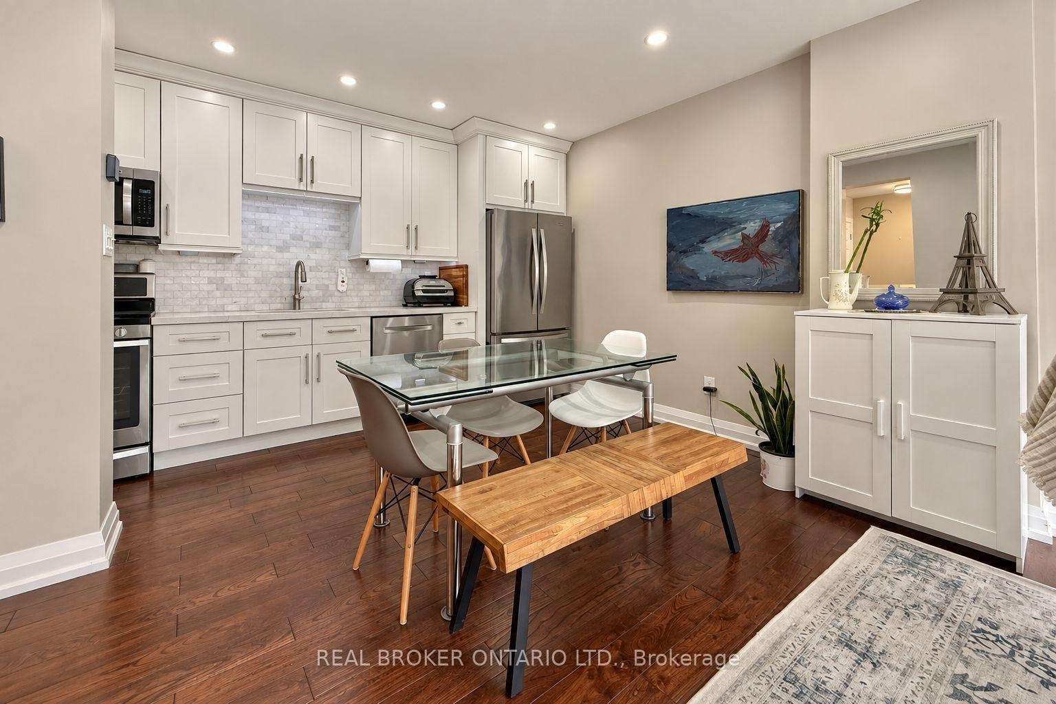 Photo 13 of Unit 3, 69 Upper Canada Drive, North York, St. Andrew-Windfields — HOMEH