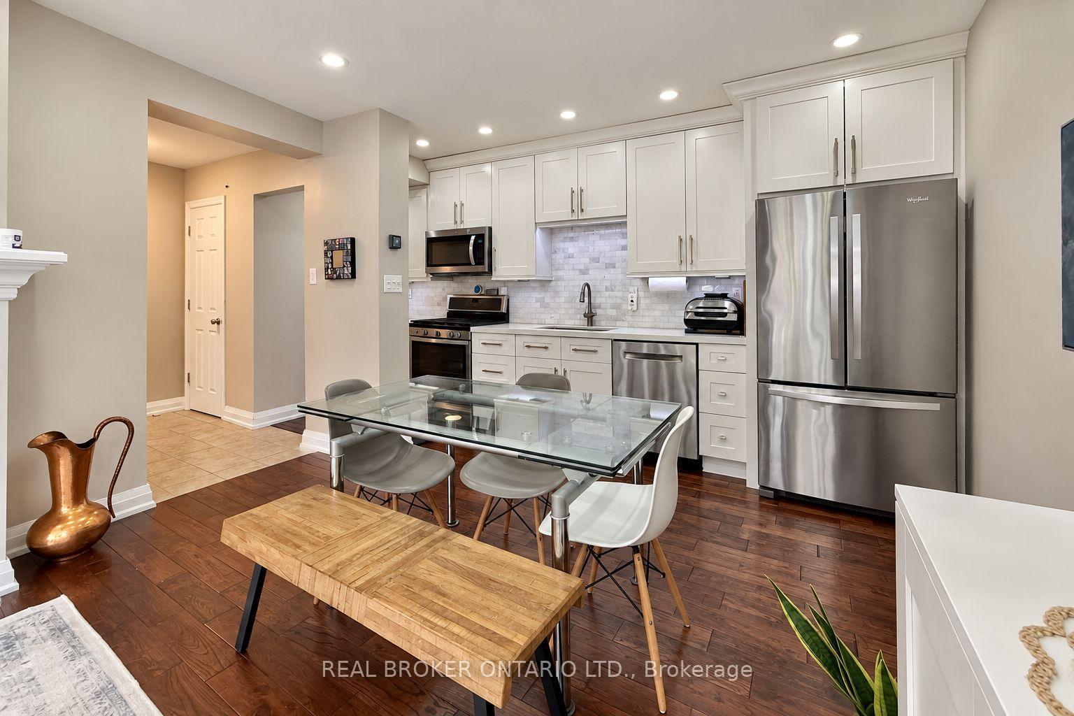 Photo 15 of Unit 3, 69 Upper Canada Drive, North York, St. Andrew-Windfields — HOMEH