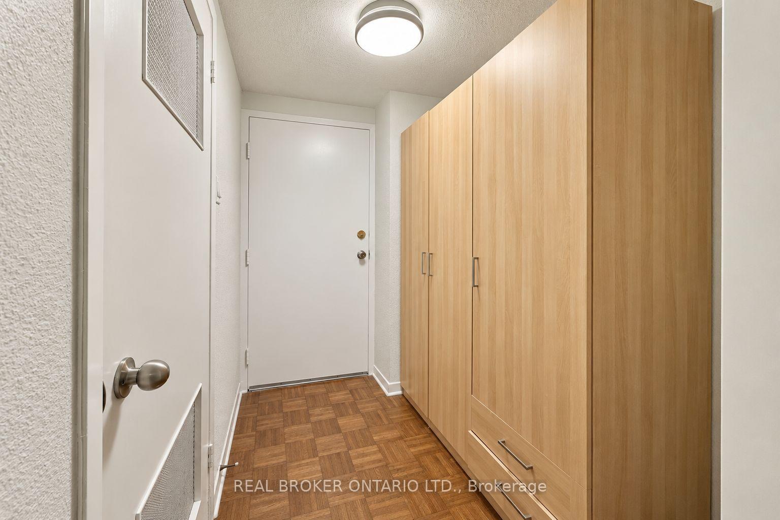 Photo 38 of Unit 3, 69 Upper Canada Drive, North York, St. Andrew-Windfields — HOMEH