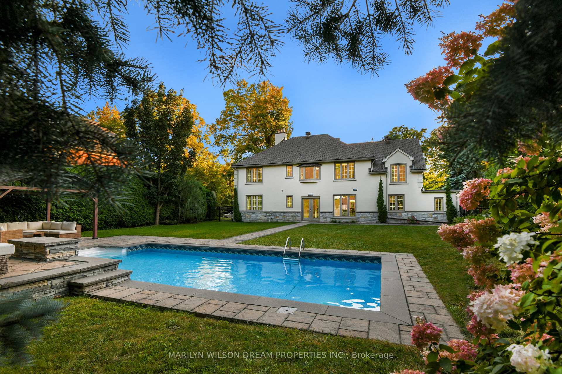 Photo 2 of 230 Manor Avenue, Ottawa, Rockcliffe — HOMEH