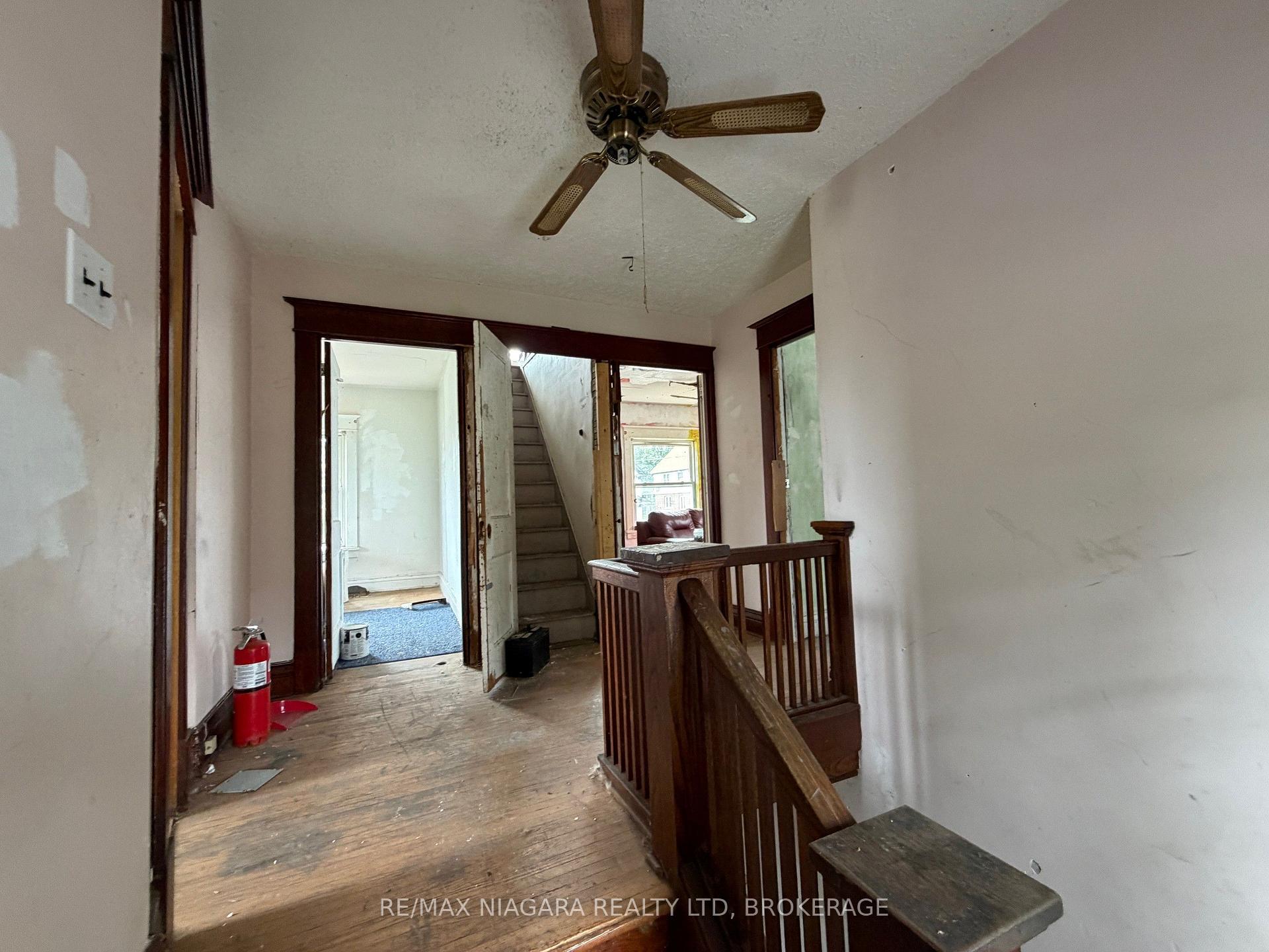 Photo 13 of 4445 John Street, Niagara Falls, Downtown — HOMEH