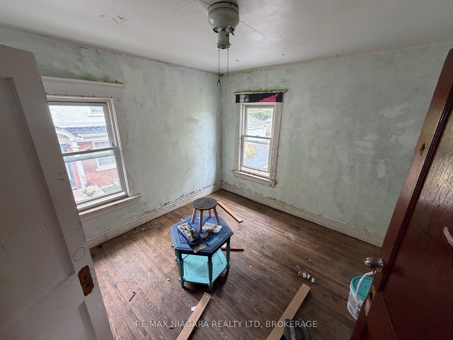 Photo 15 of 4445 John Street, Niagara Falls, Downtown — HOMEH